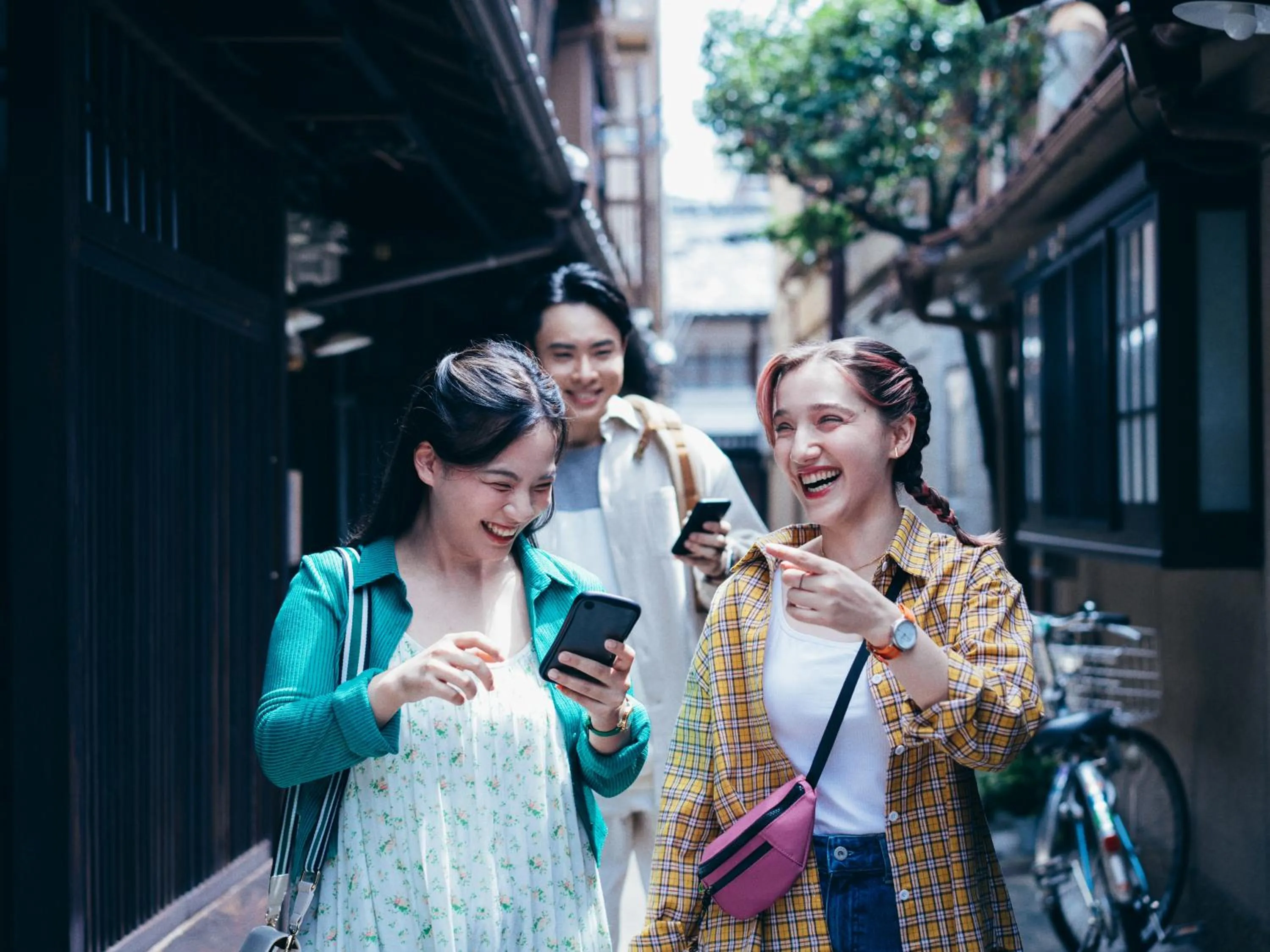 Guests in MIMARU Kyoto Nijo Castle