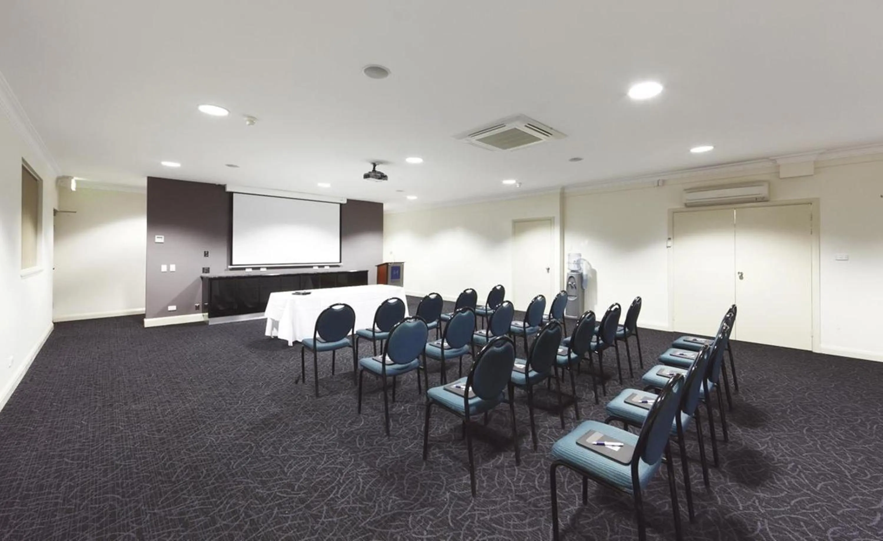 Business facilities in ibis Styles Canberra