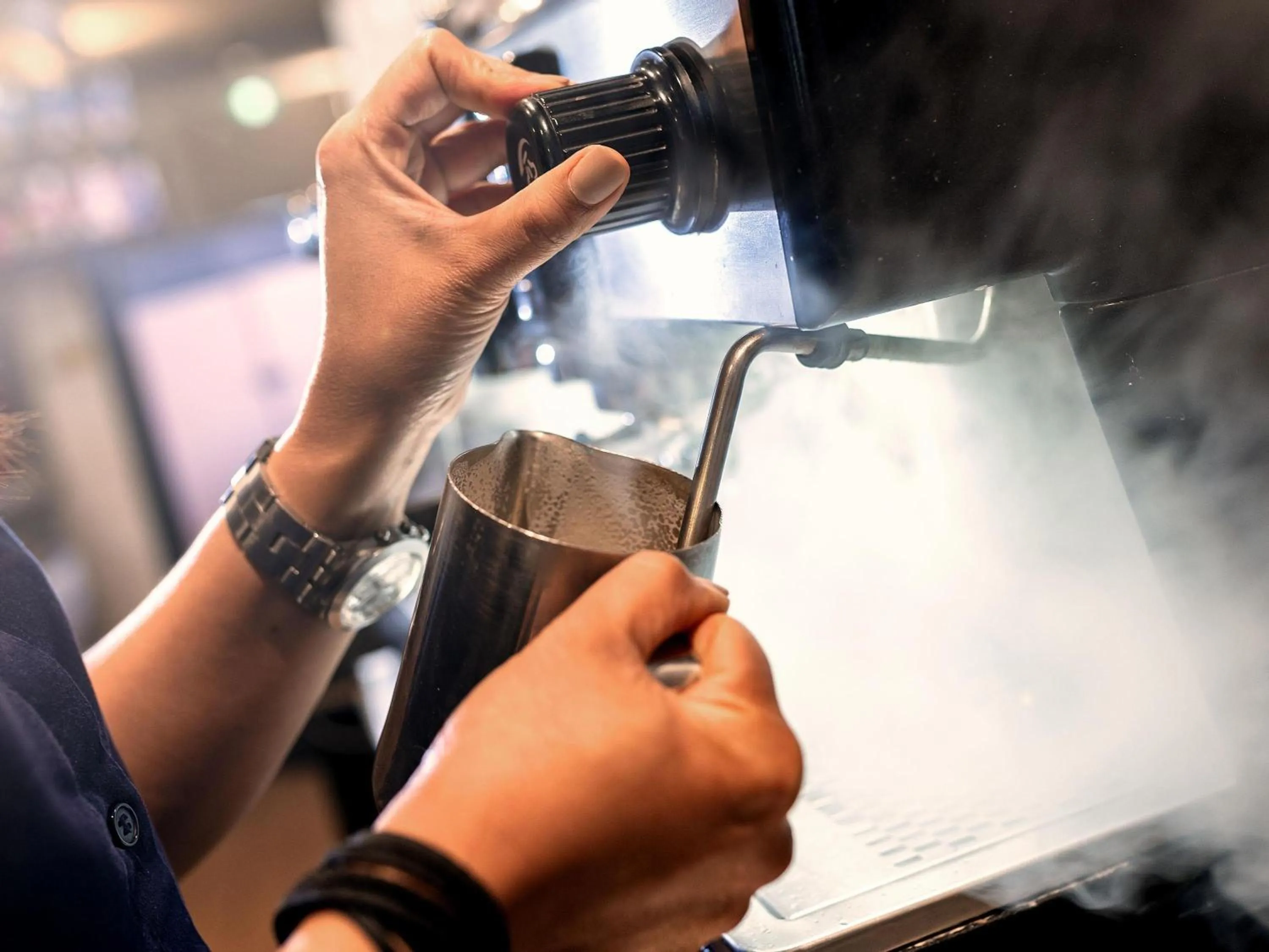 Lounge or bar in ibis Styles Canberra