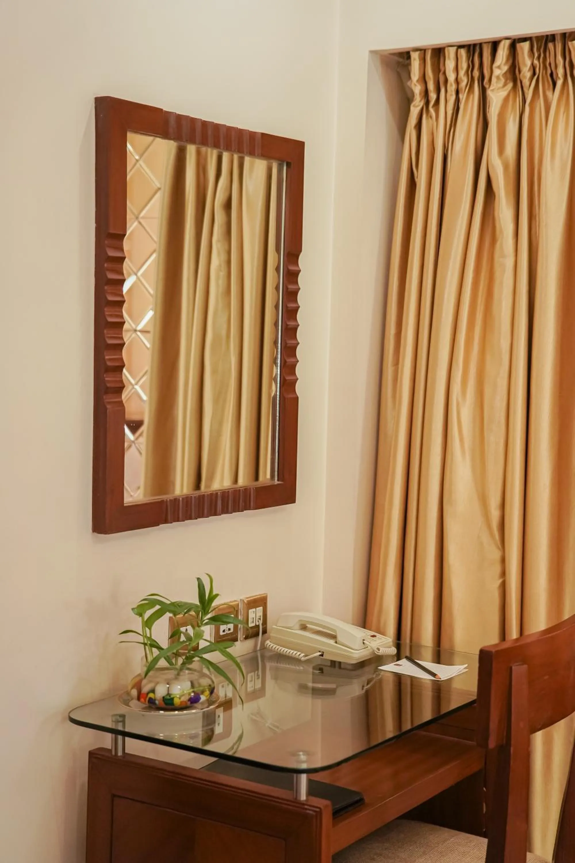 Guests in Clarion Bella Casa at Airport