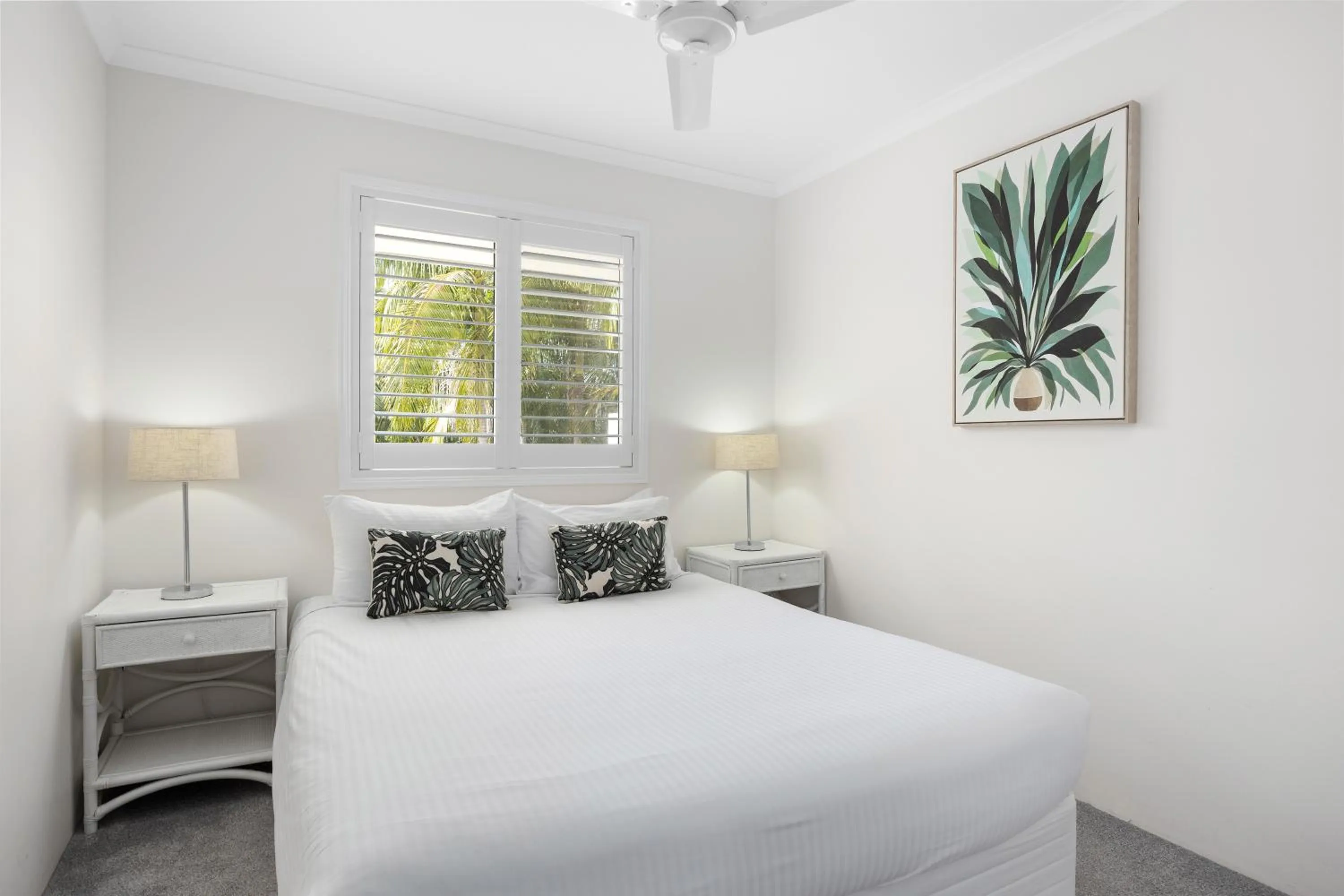 Bedroom, Bed in Sunset Cove Noosa