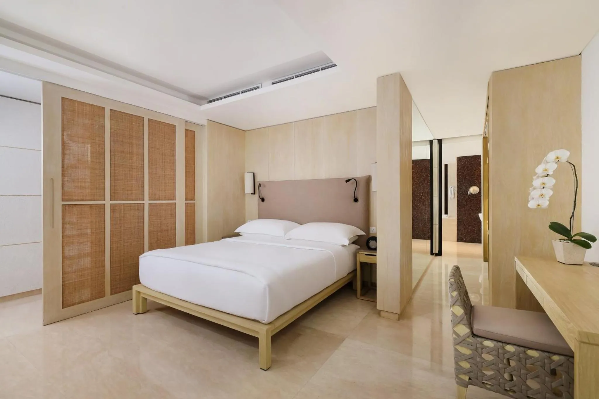 Photo of the whole room, Bed in COMO Uma Canggu