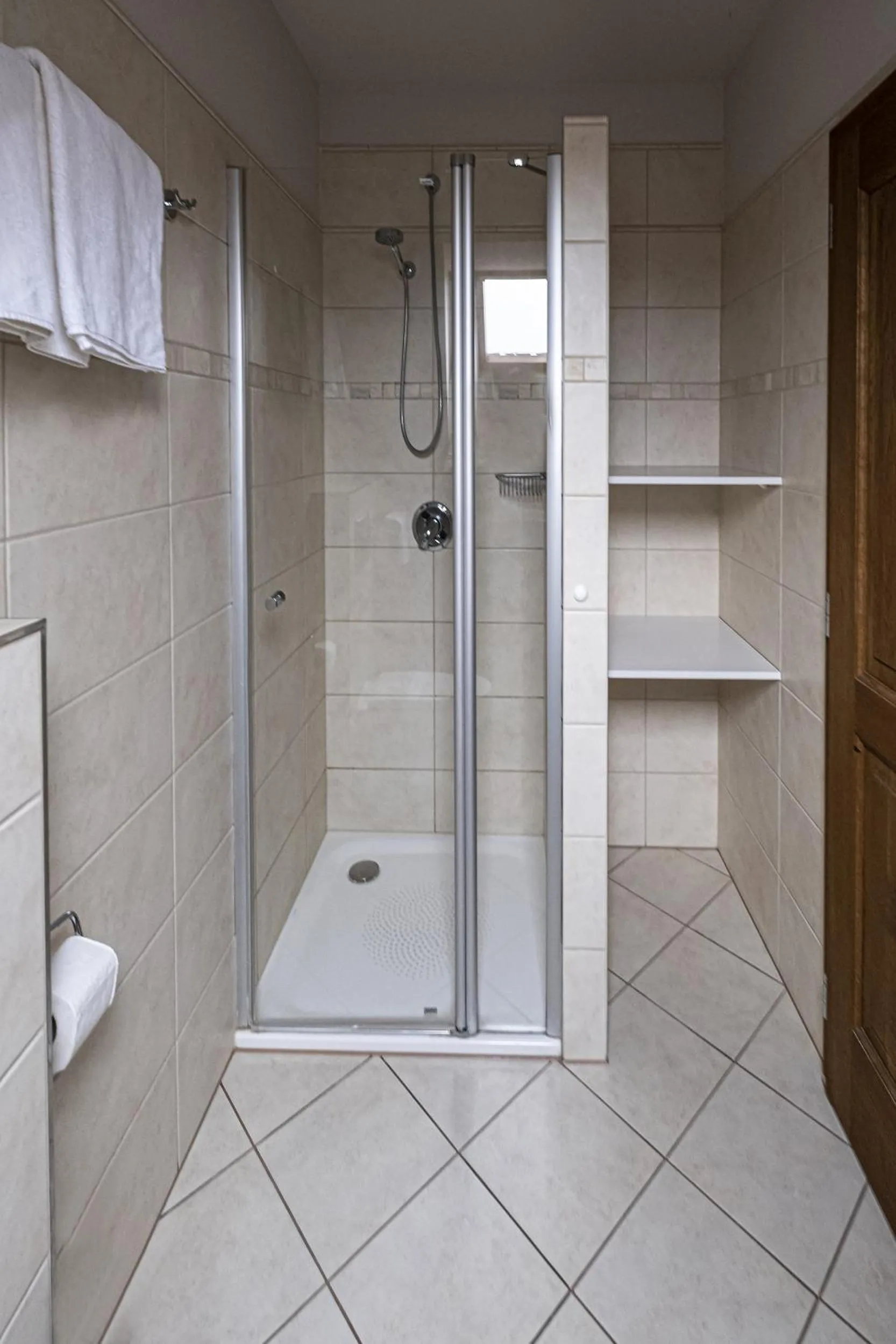 Shower in Hotel Mario