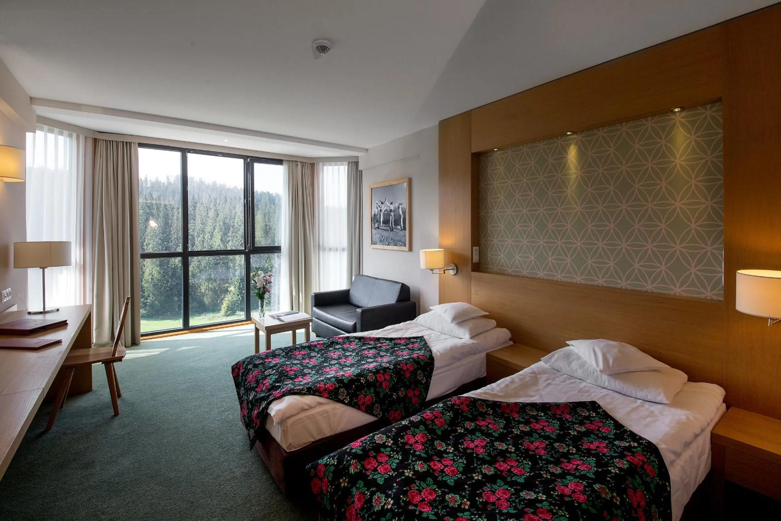 Lux z widokiem na las in Hotel BUKOVINA