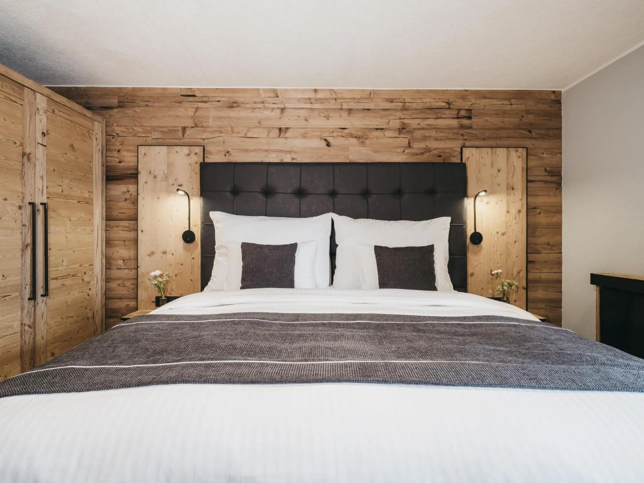 Photo of the whole room, Bed in VAYA Seefeld