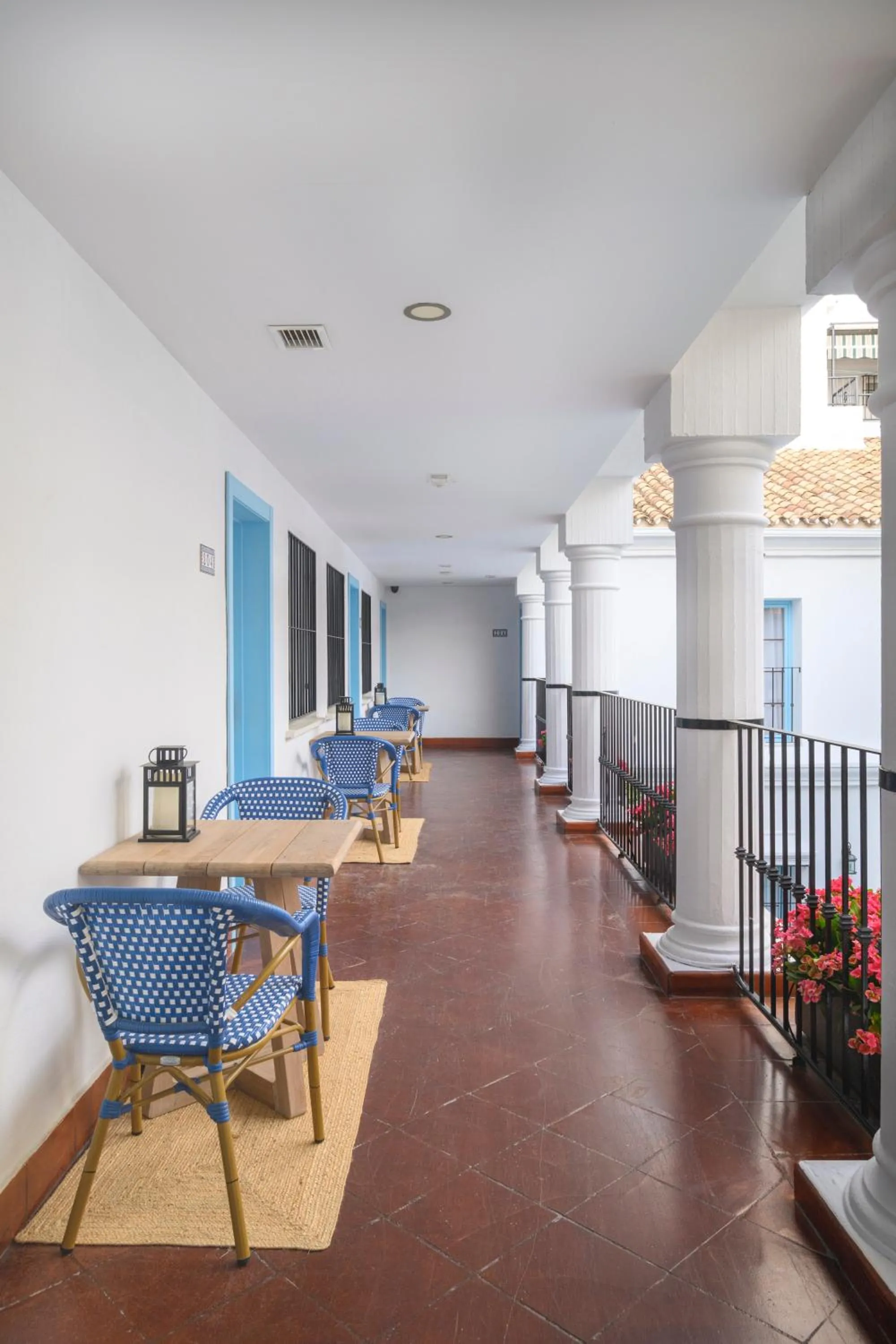 Property building in Hotel La Fonda