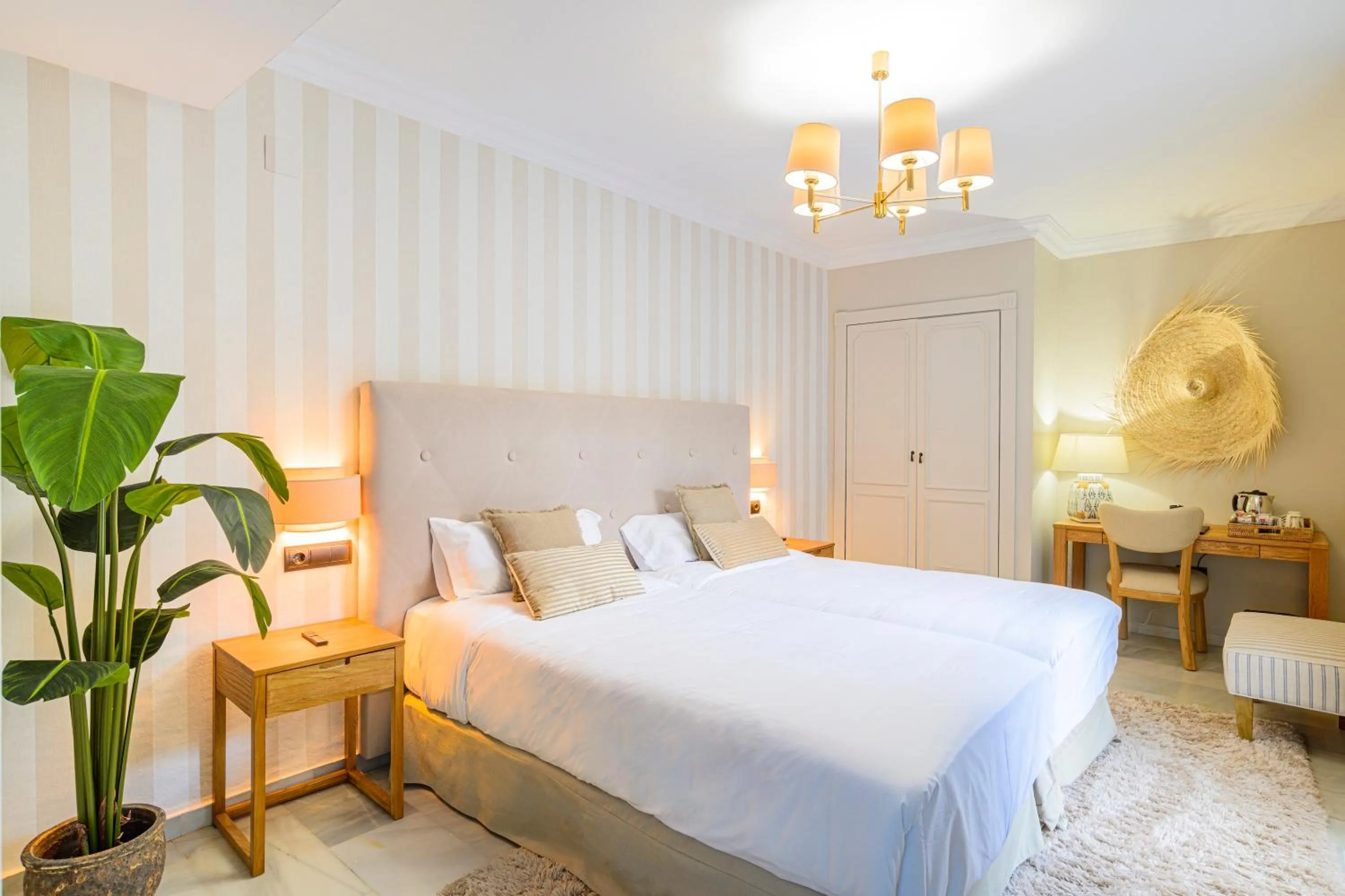 Bedroom, Bed in Hotel La Fonda