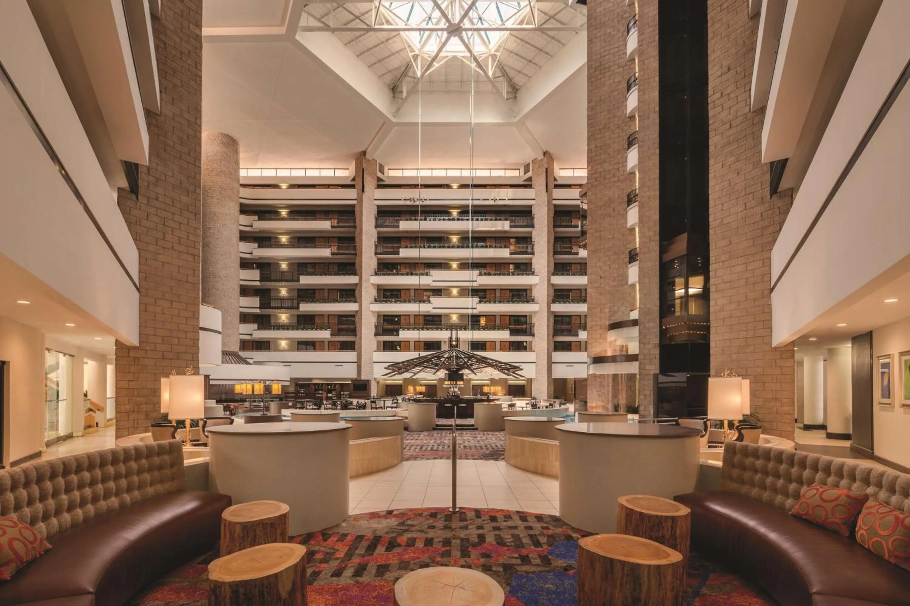Lobby or reception in Embassy Suites by Hilton Orlando International Drive ICON Park
