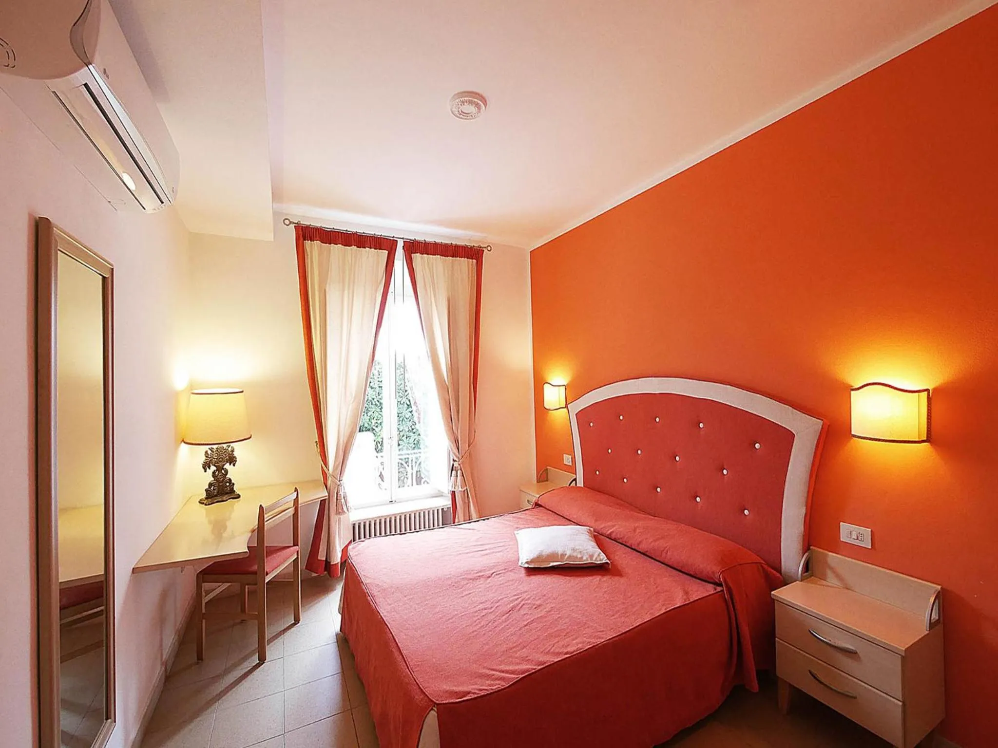 Photo of the whole room, Bed in Residence Villa Piani