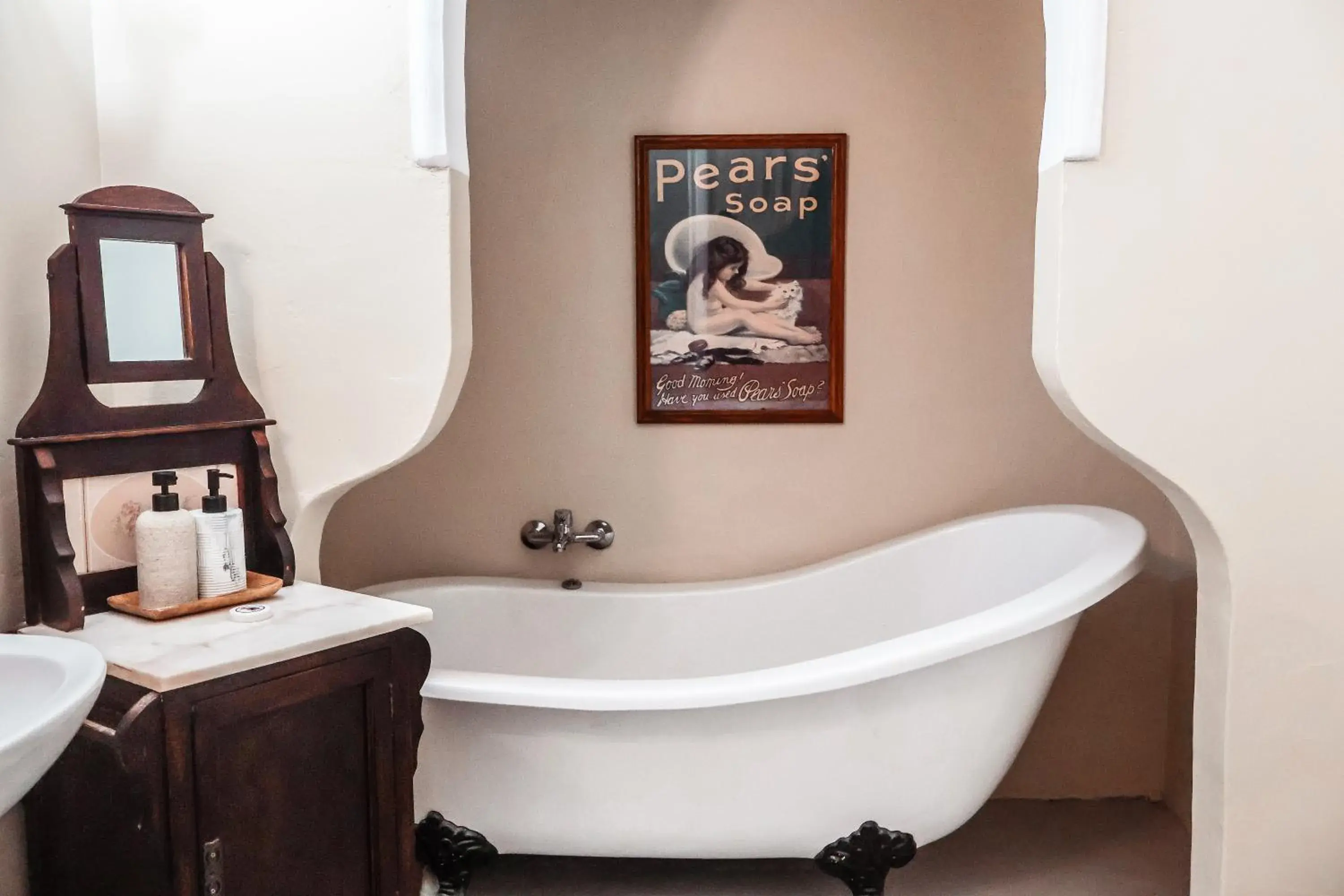 Standard King Room - single occupancy in Gerald's Gift Guest House Standard King Room - single occupancy in Gerald's Gift Guest House