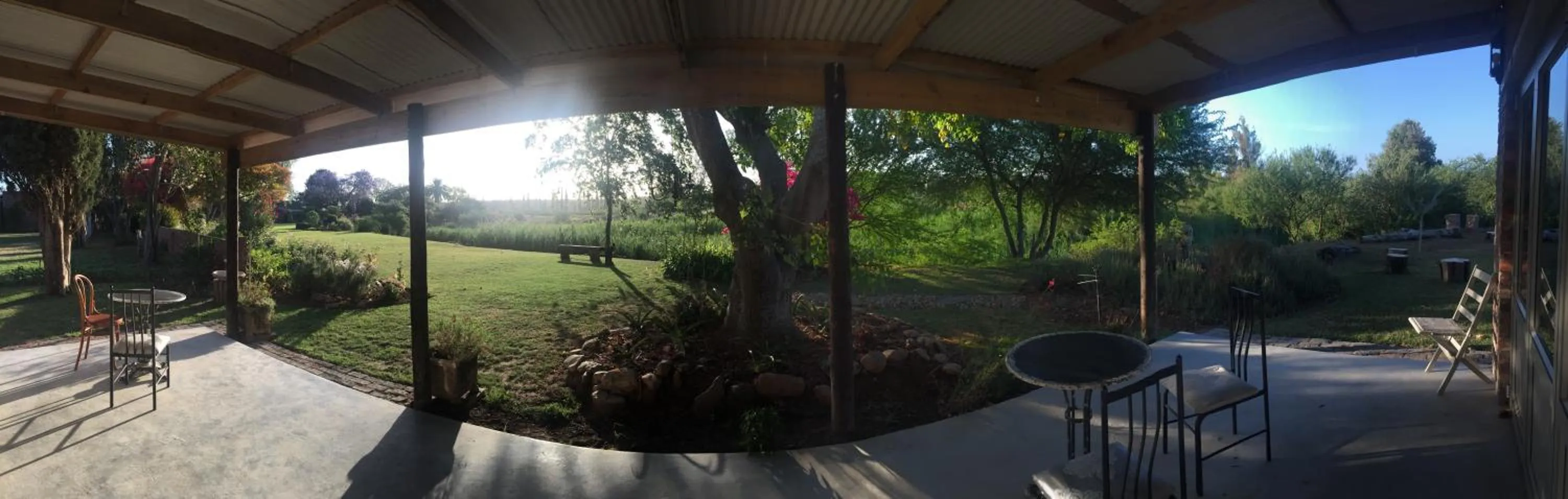 Restaurant/places to eat in Gerald's Gift Guest House