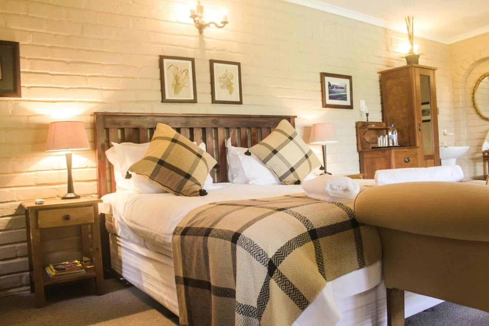 Standard King Room - single occupancy in Gerald's Gift Guest House