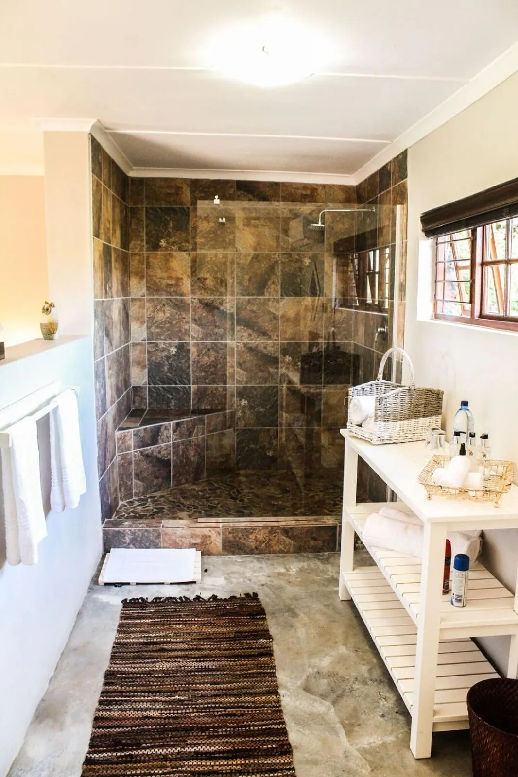 Decorative detail in Gerald's Gift Guest House