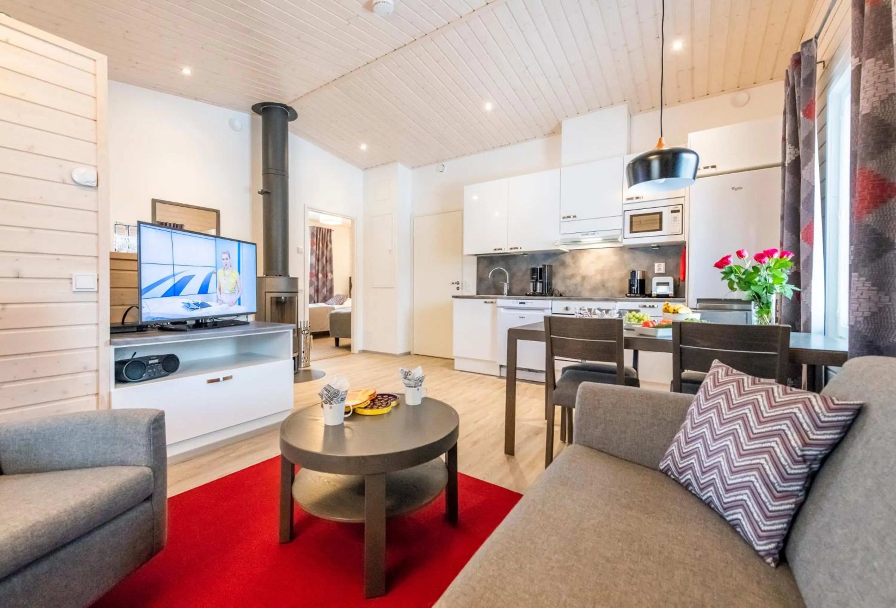 Kitchen or kitchenette in Holiday Club Kuusamon Tropiikki