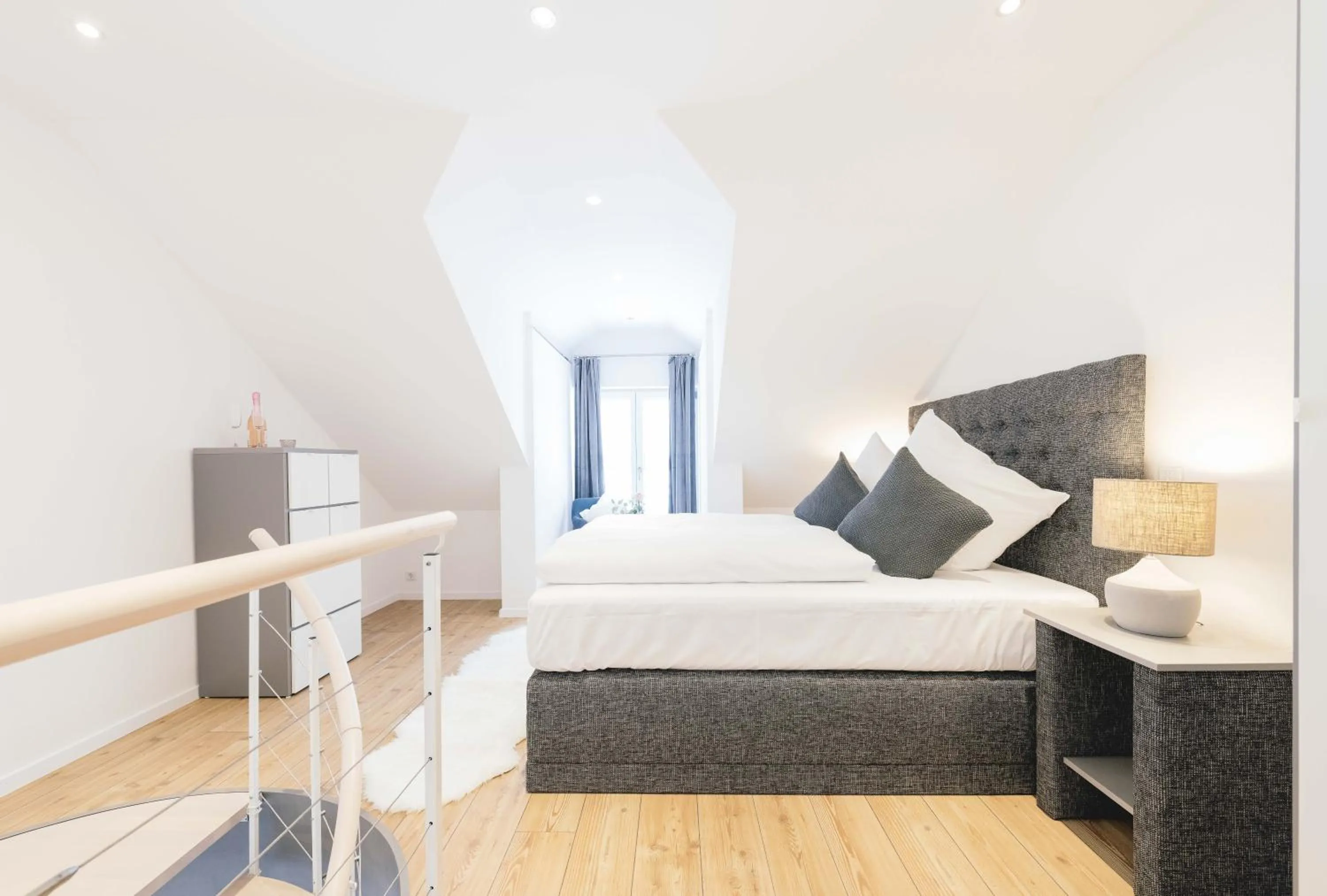 Bedroom, Bed in Unique Inn