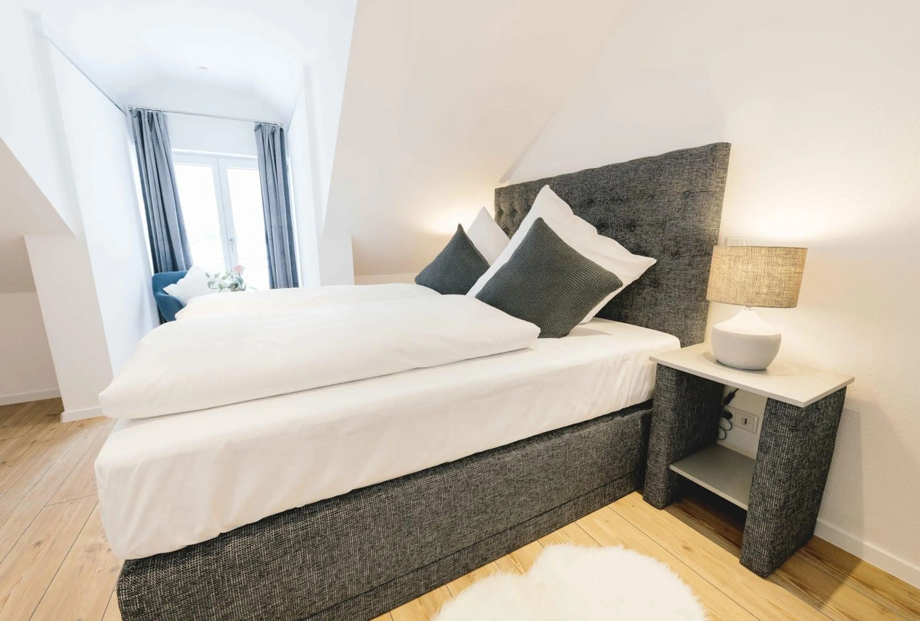 Bedroom, Bed in Unique Inn