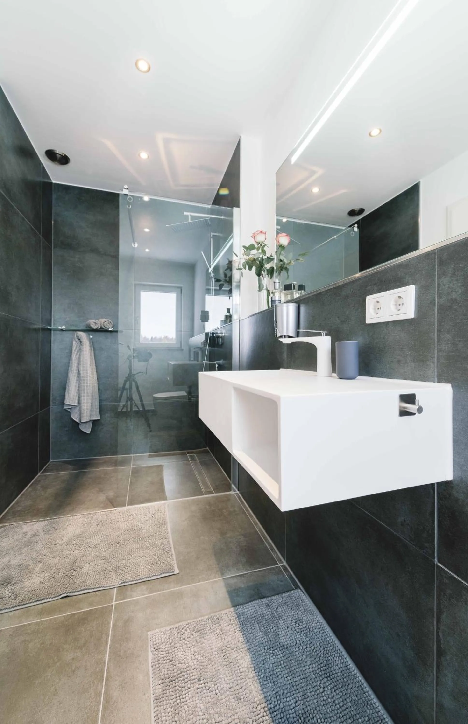 Bathroom in Unique Inn