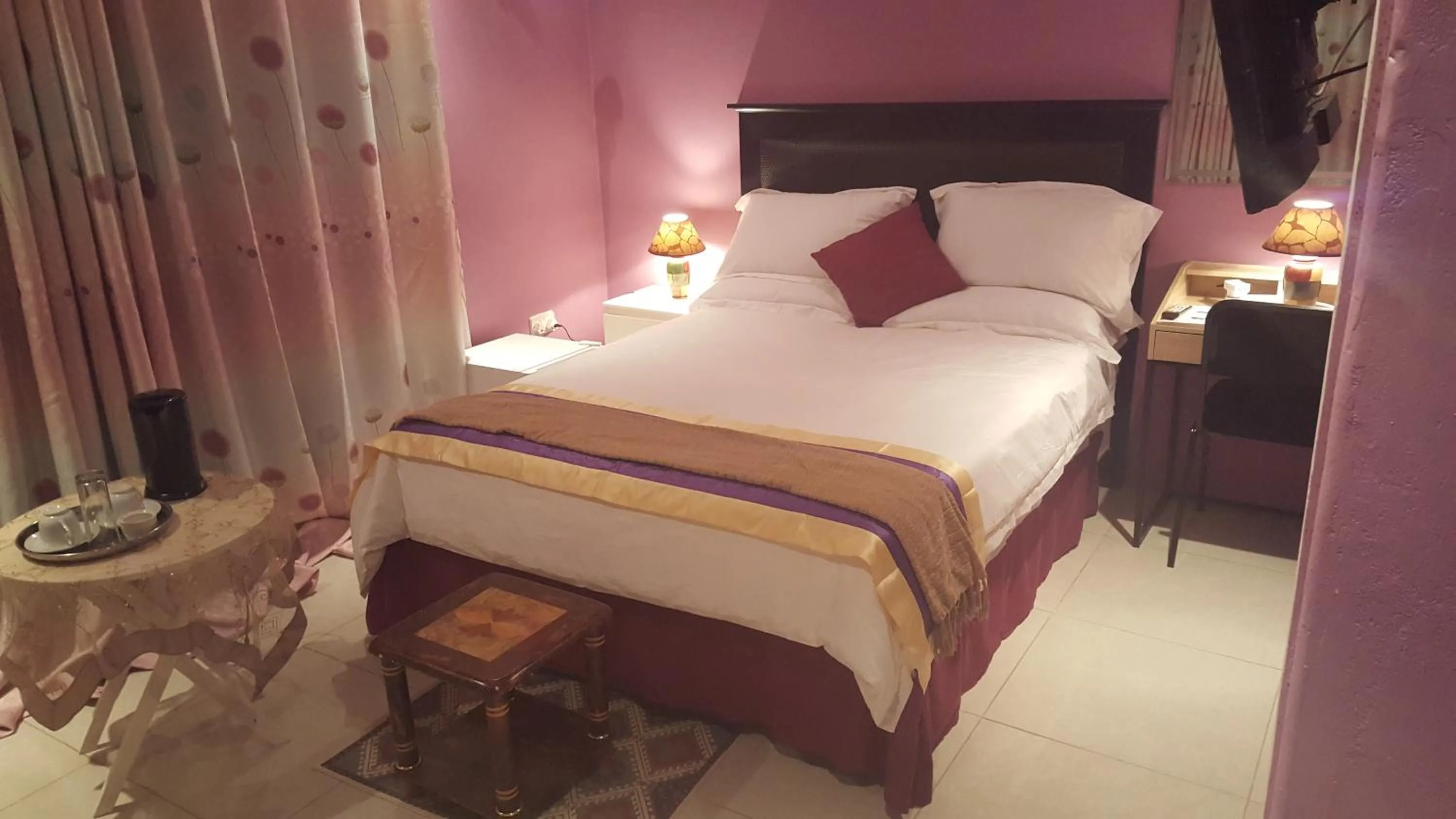 Mathlyn Guest House