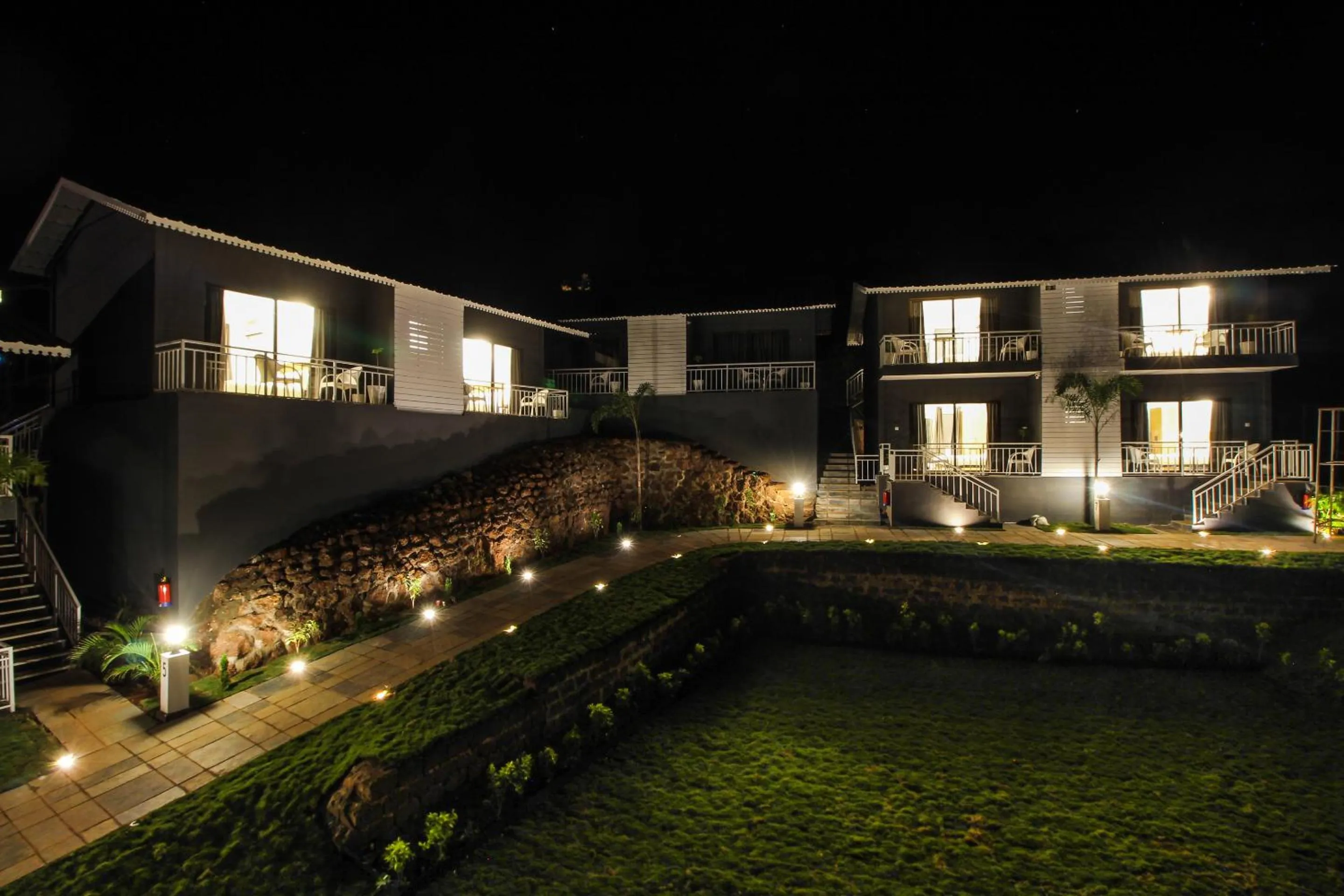 Area and facilities in Oceans 7 Ashwem