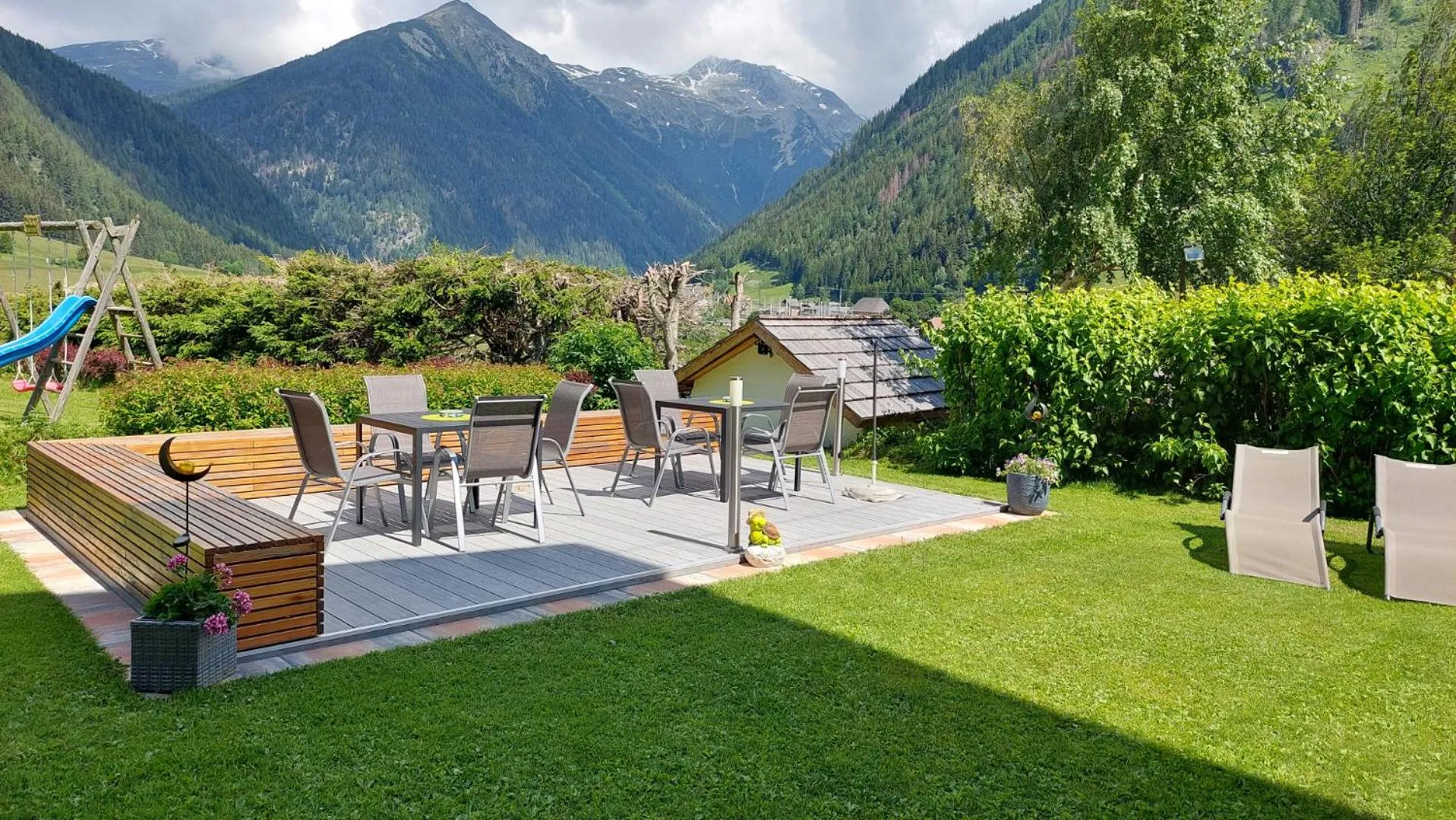 Garden in Hotel Pension Oswald