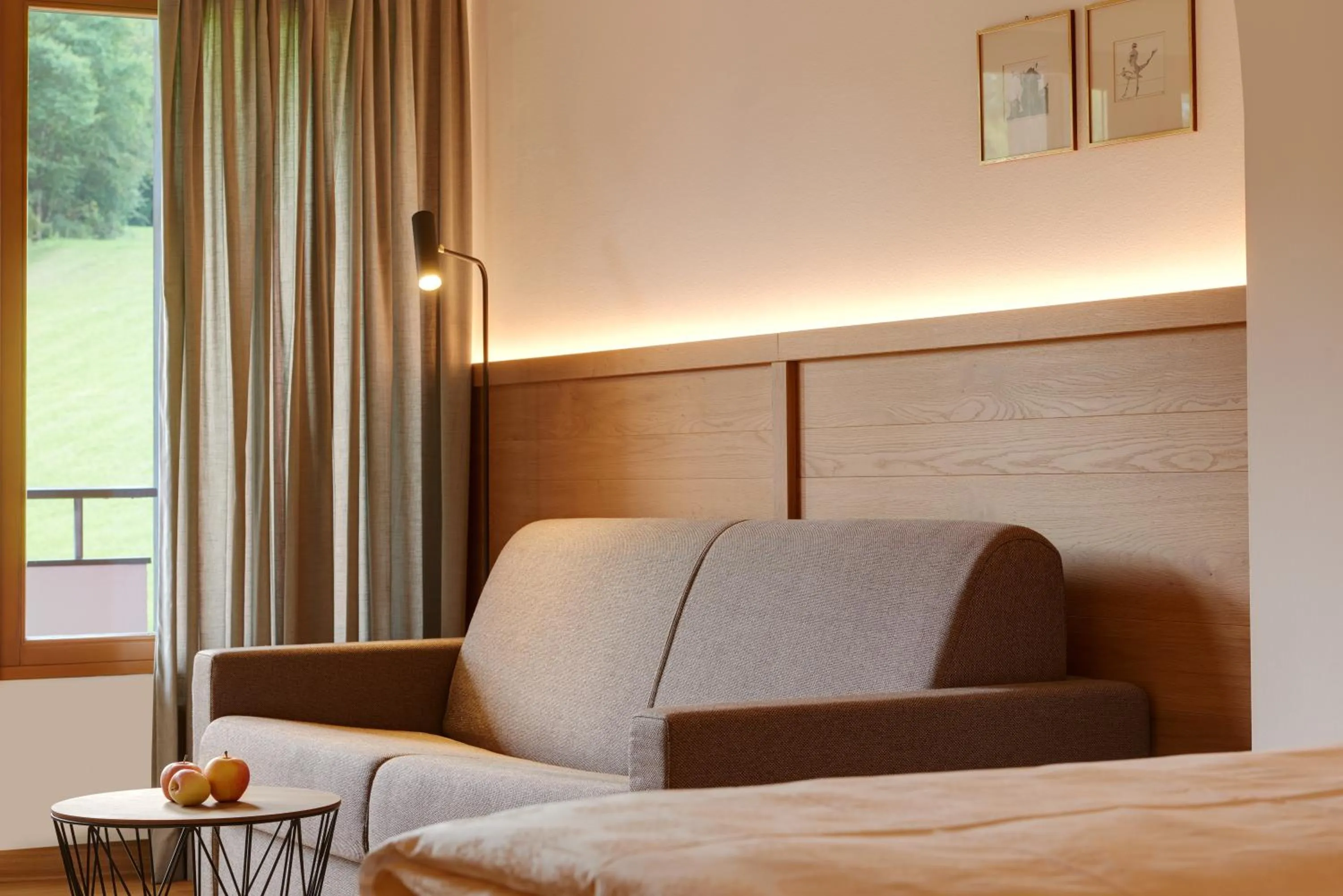 Living room, Bed in Royal Hotel Hinterhuber