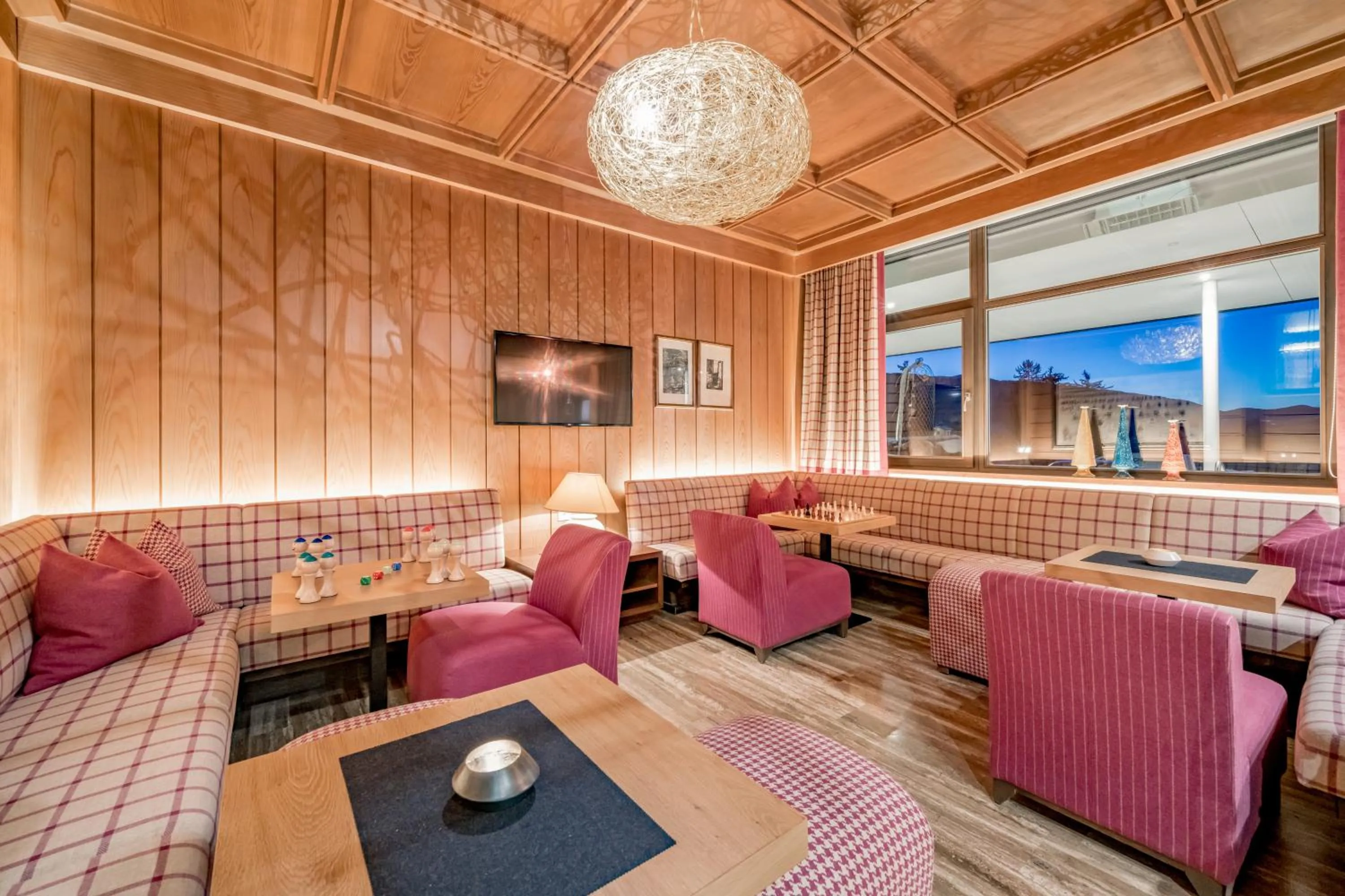 TV and multimedia in Royal Hotel Hinterhuber