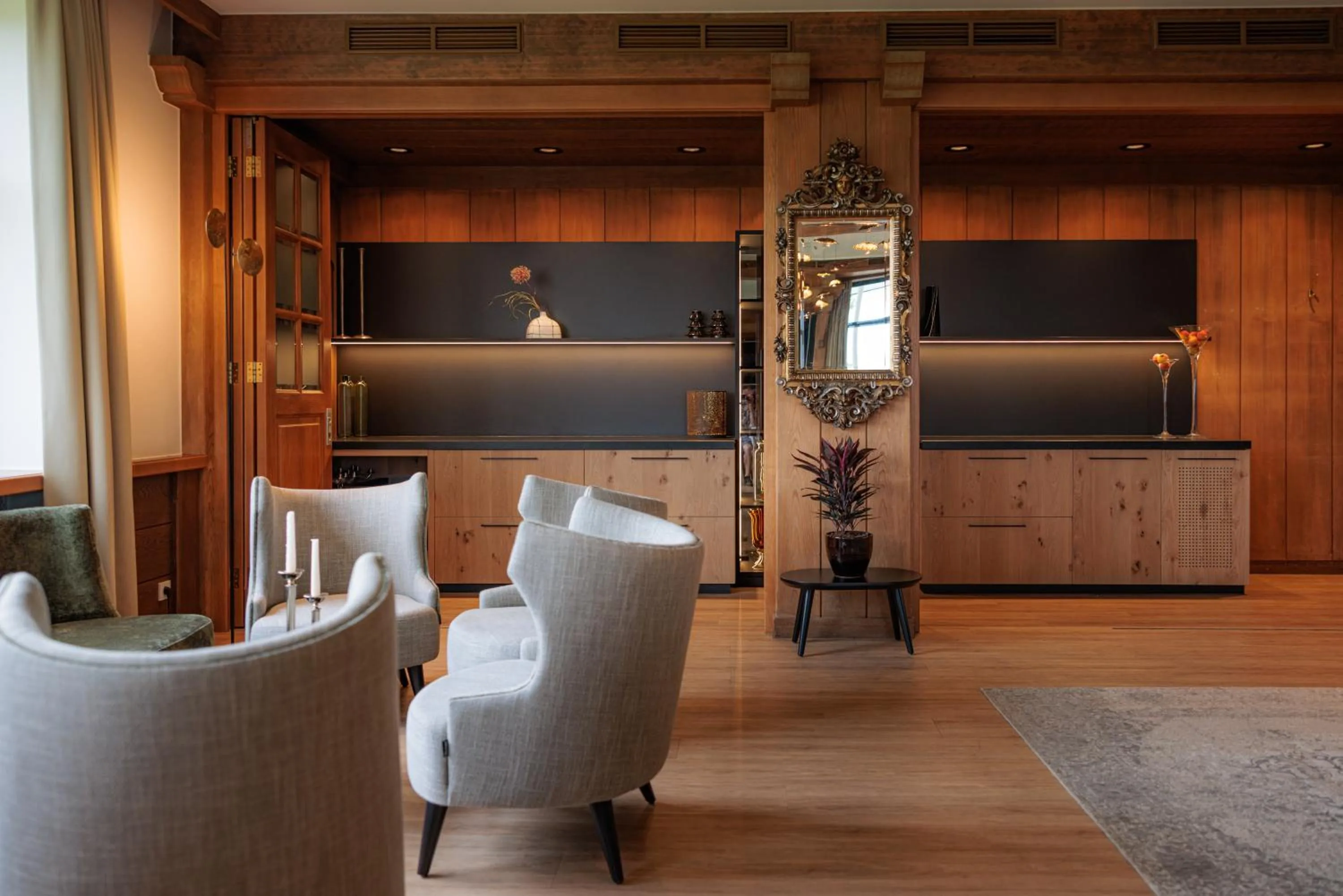 Seating area in Royal Hotel Hinterhuber