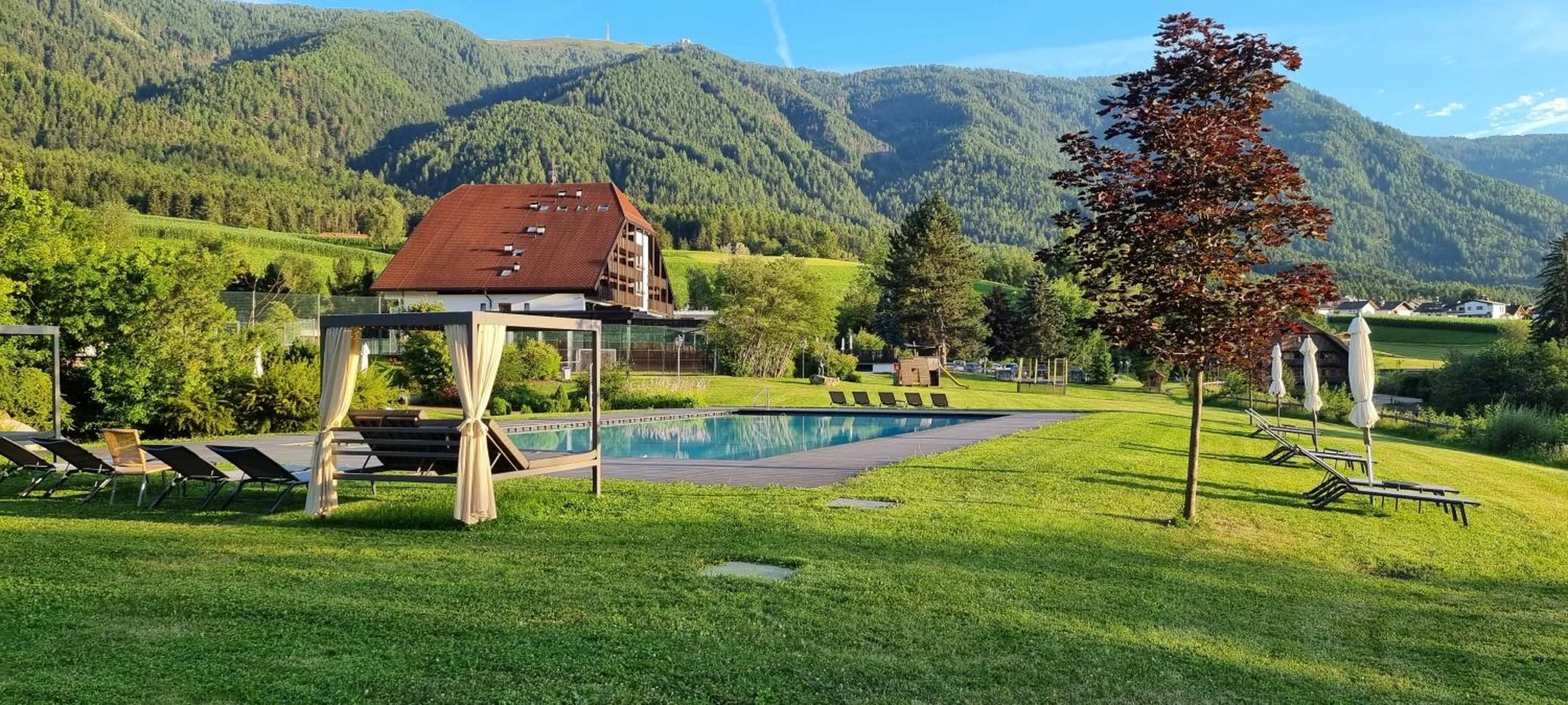 Pool view in Royal Hotel Hinterhuber
