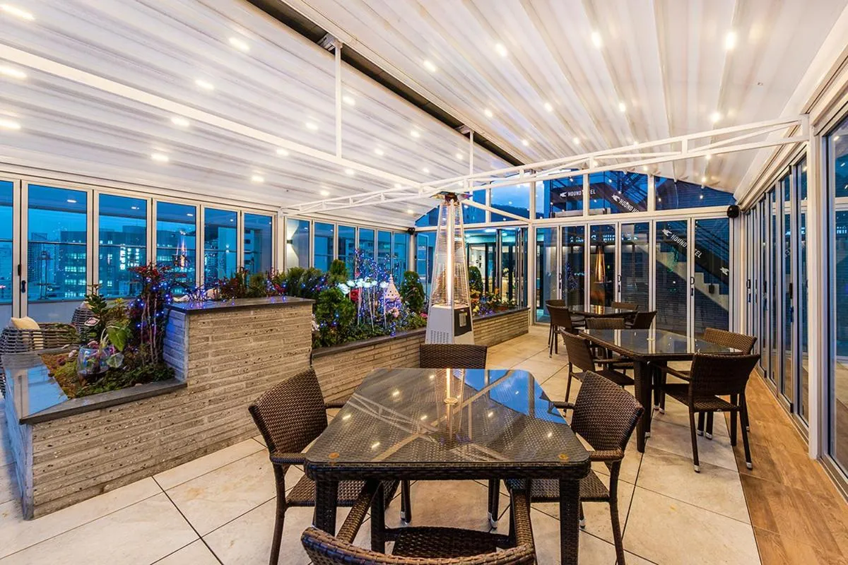 Nampo Hound Hotel Premier