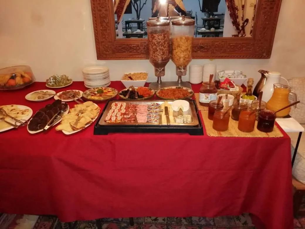 Continental breakfast in Riad Zineb