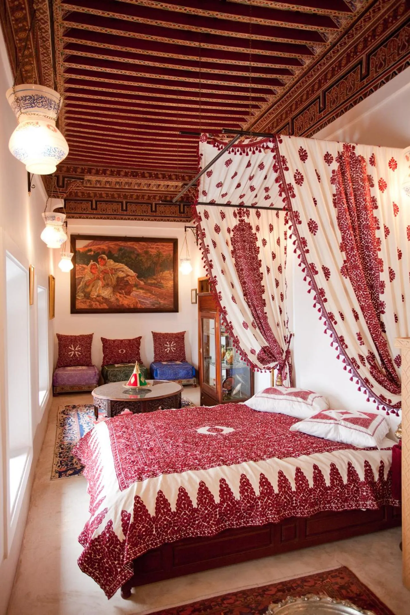Photo of the whole room, Bed in Riad Zineb