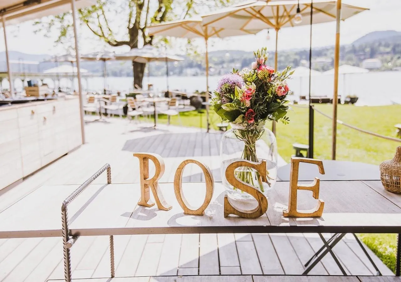 Restaurant/places to eat in Villa Bulfon