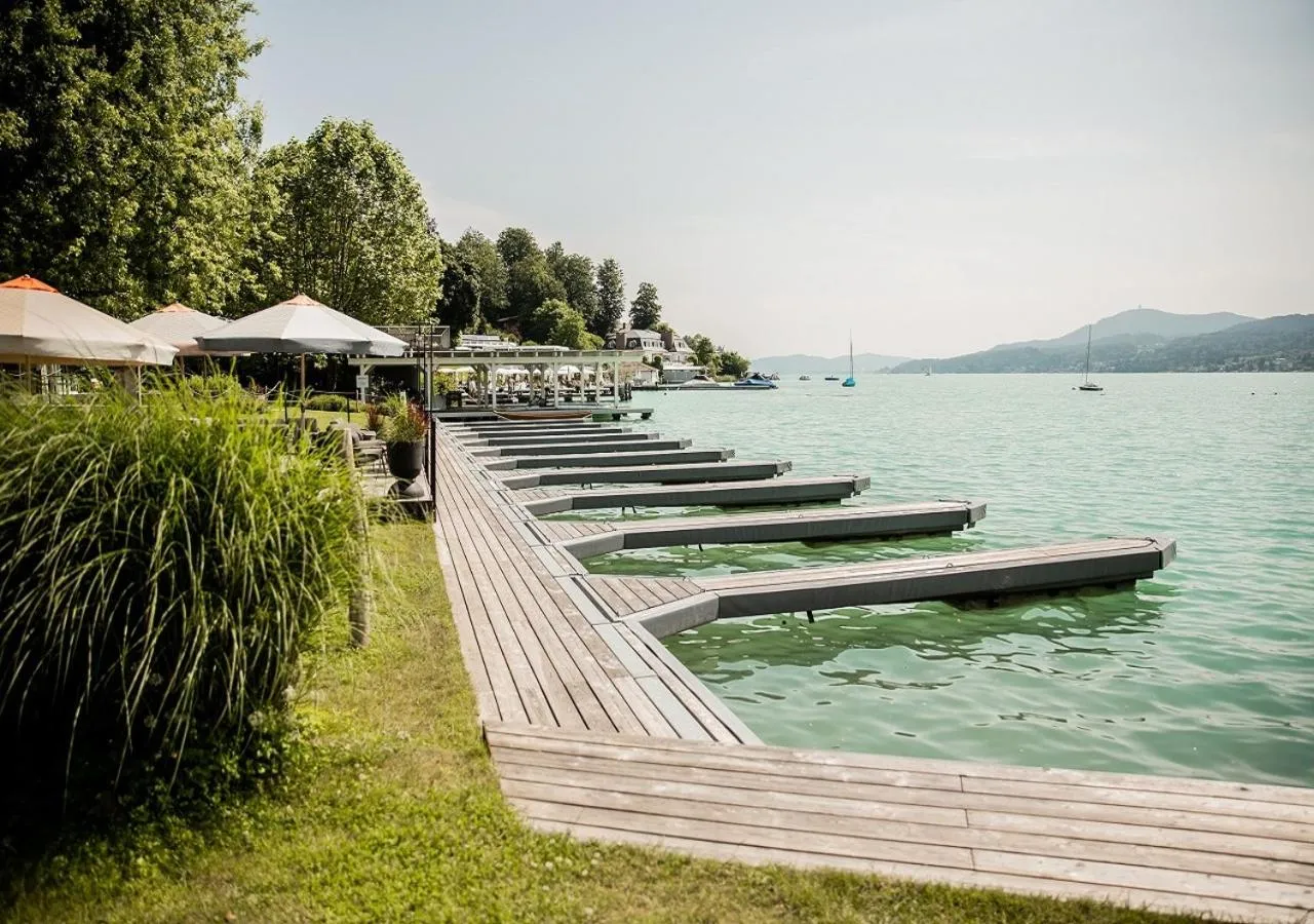 Restaurant/places to eat in Villa Bulfon