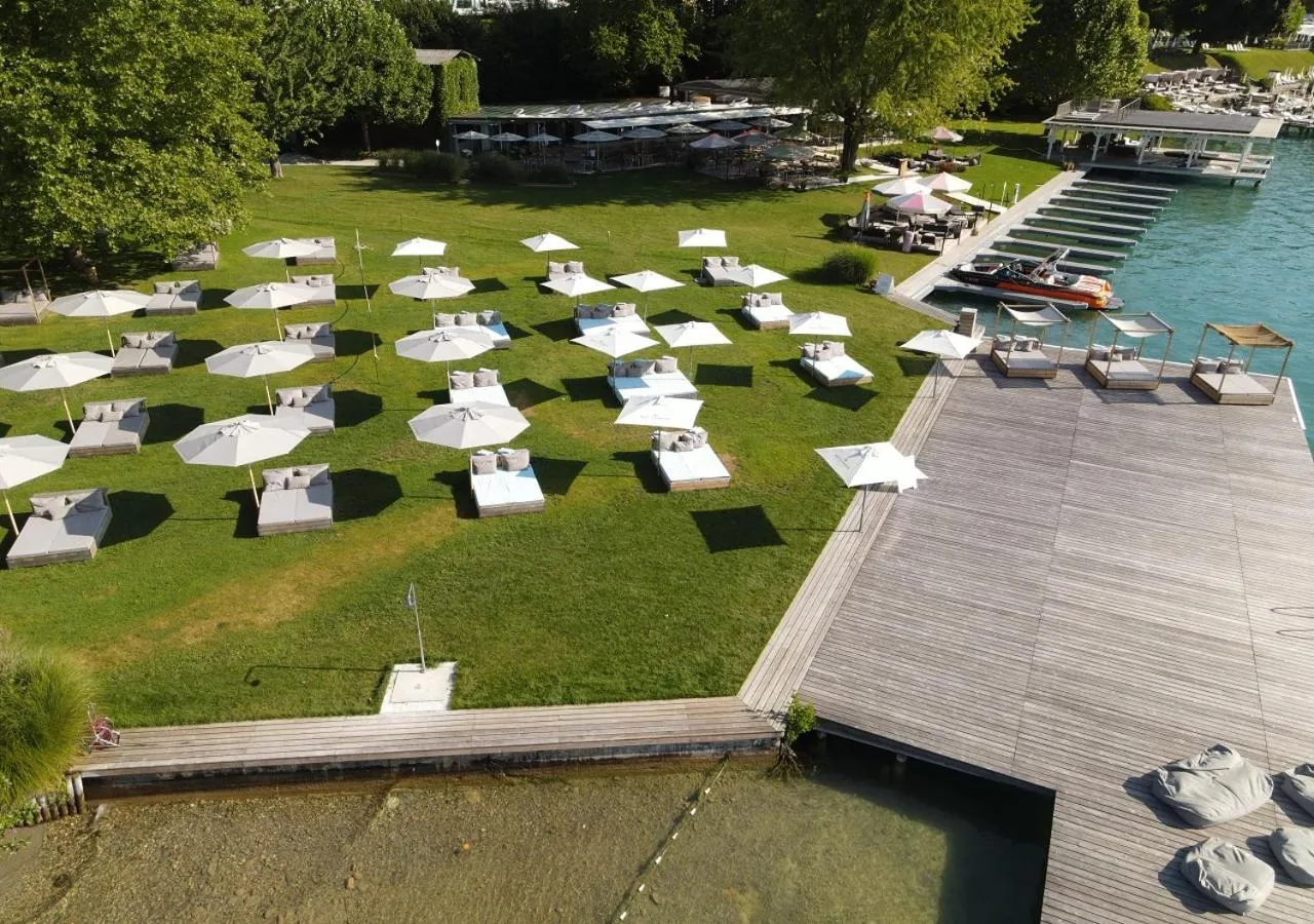 Shower in Villa Bulfon