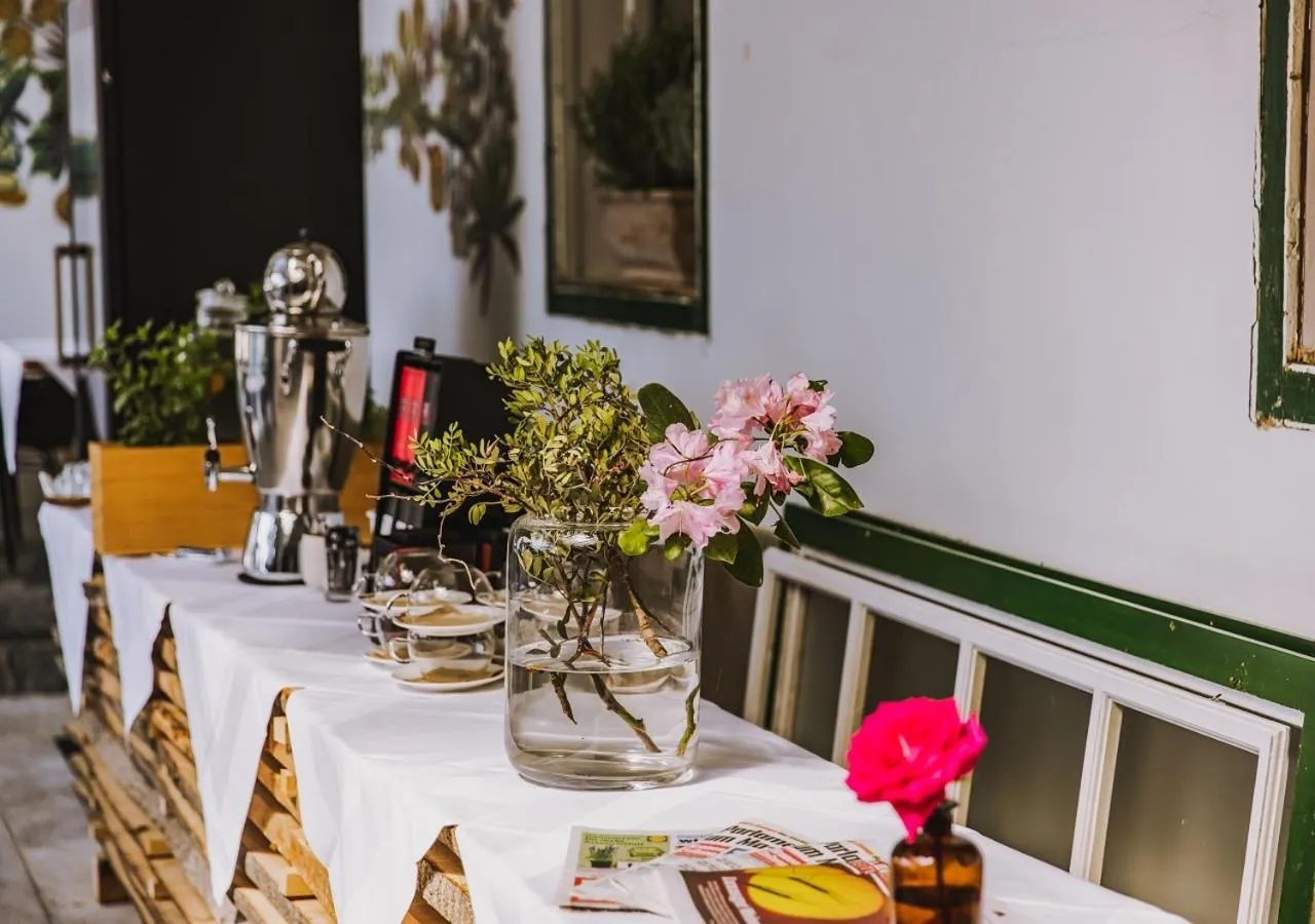 Restaurant/places to eat in Villa Bulfon