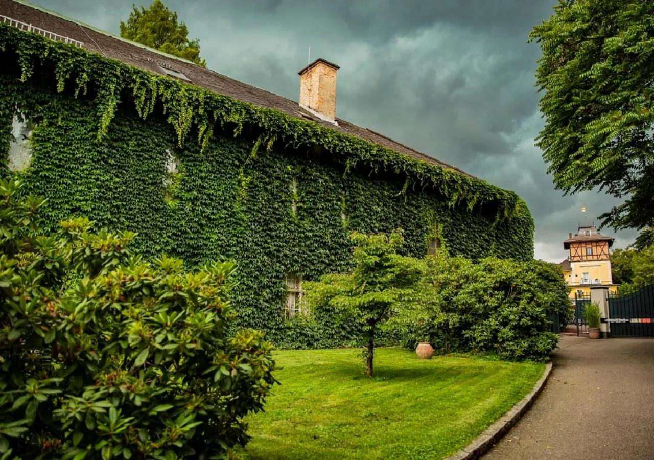 Property building in Villa Bulfon