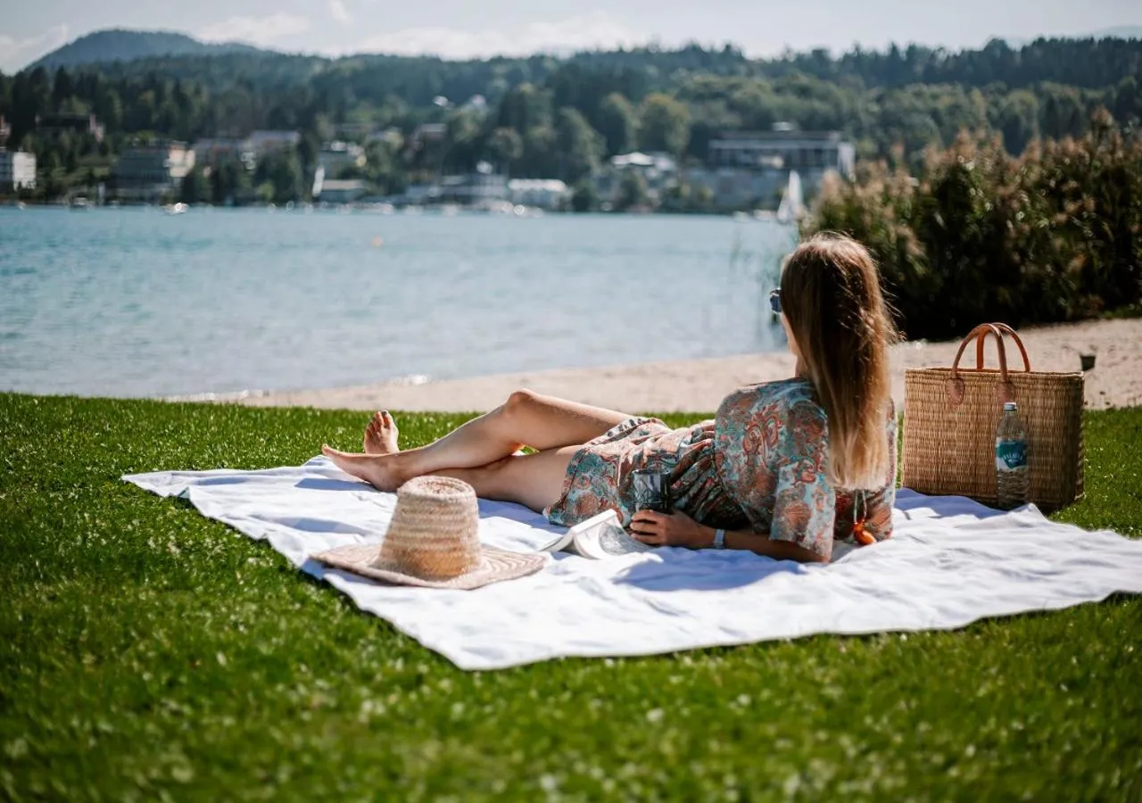 People in Villa Bulfon