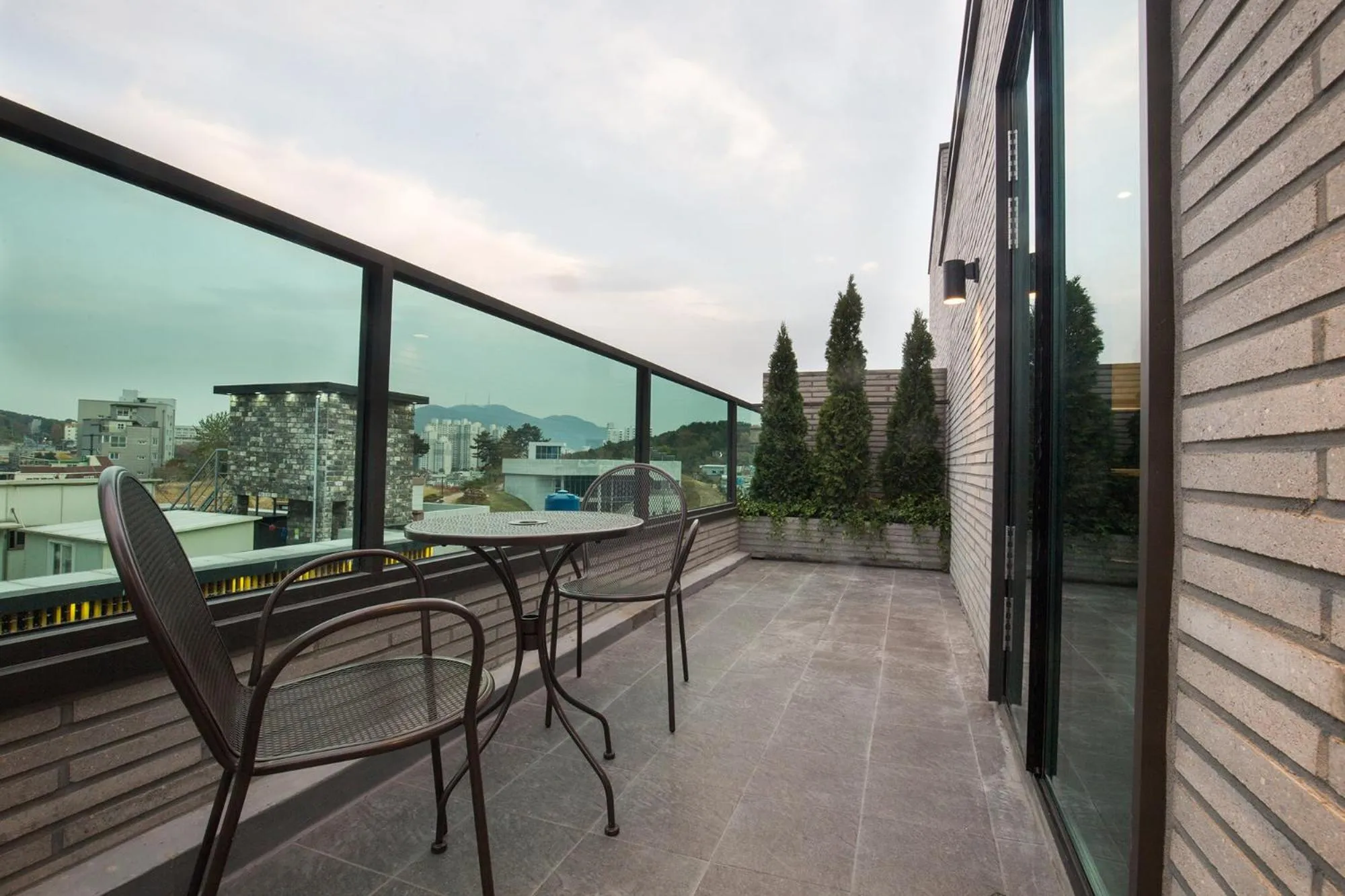 Balcony/Terrace in Brown-Dot Hotel Choeup