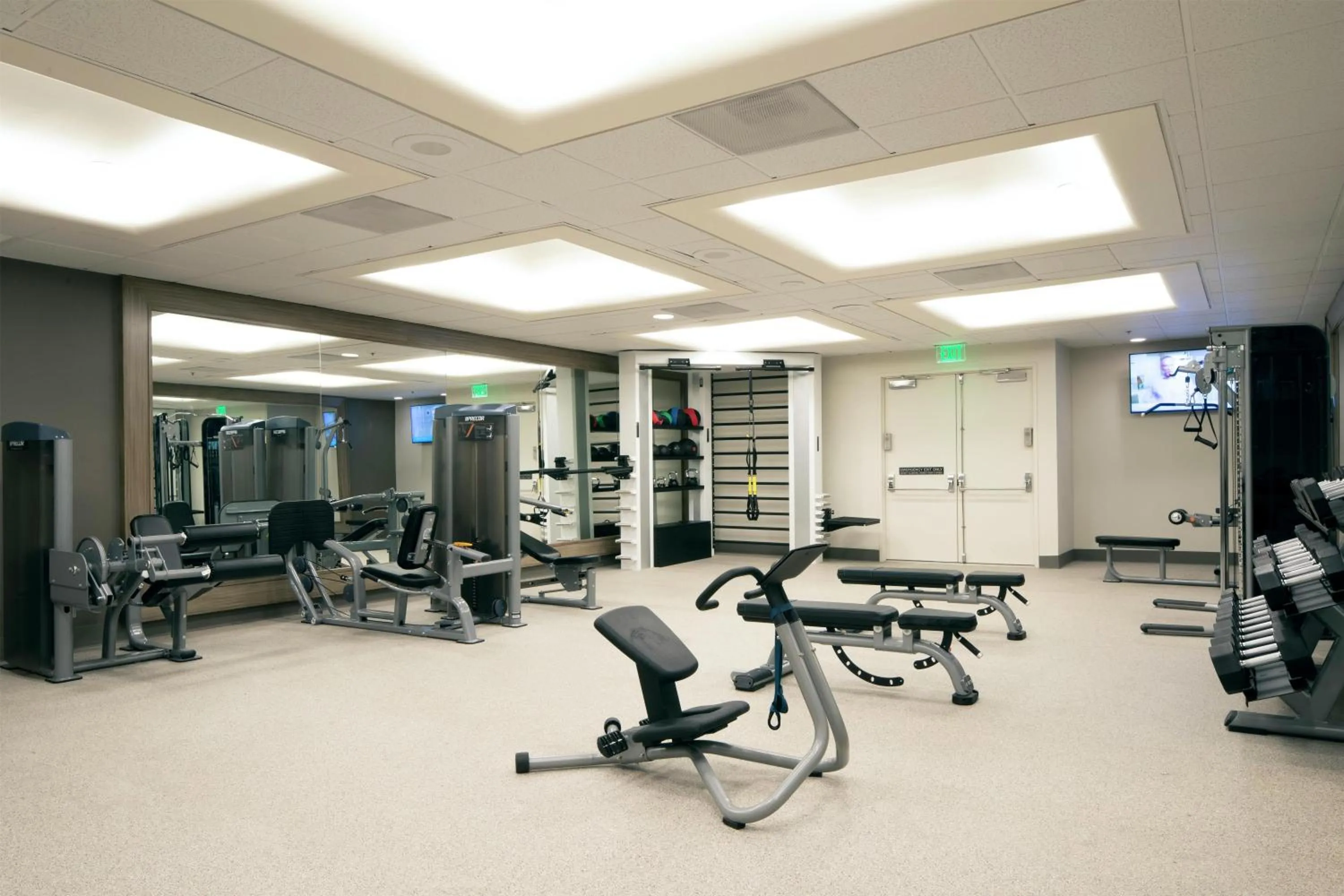Fitness centre/facilities in Hilton Los Angeles Airport