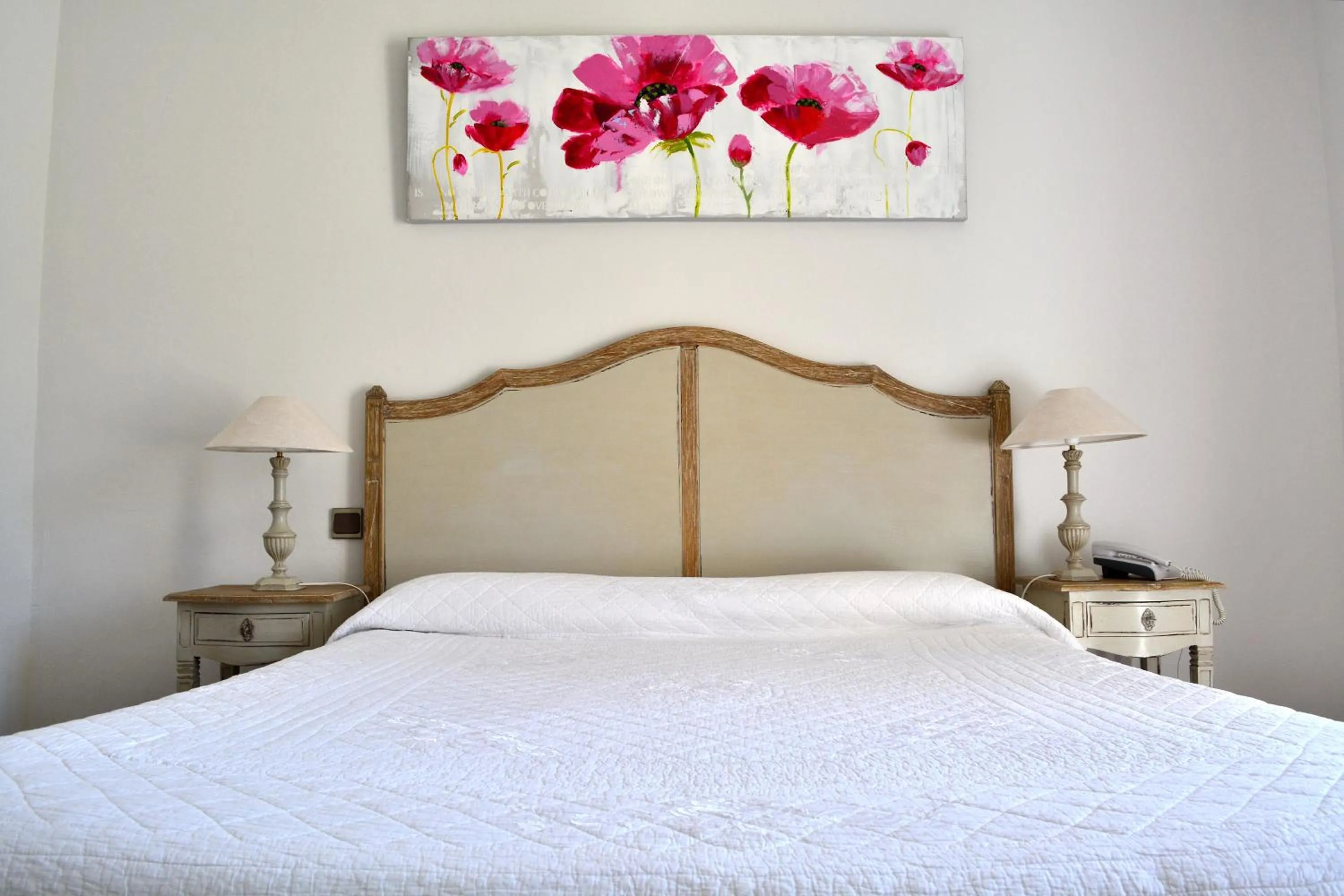 Bed in Hôtel Le Colombier