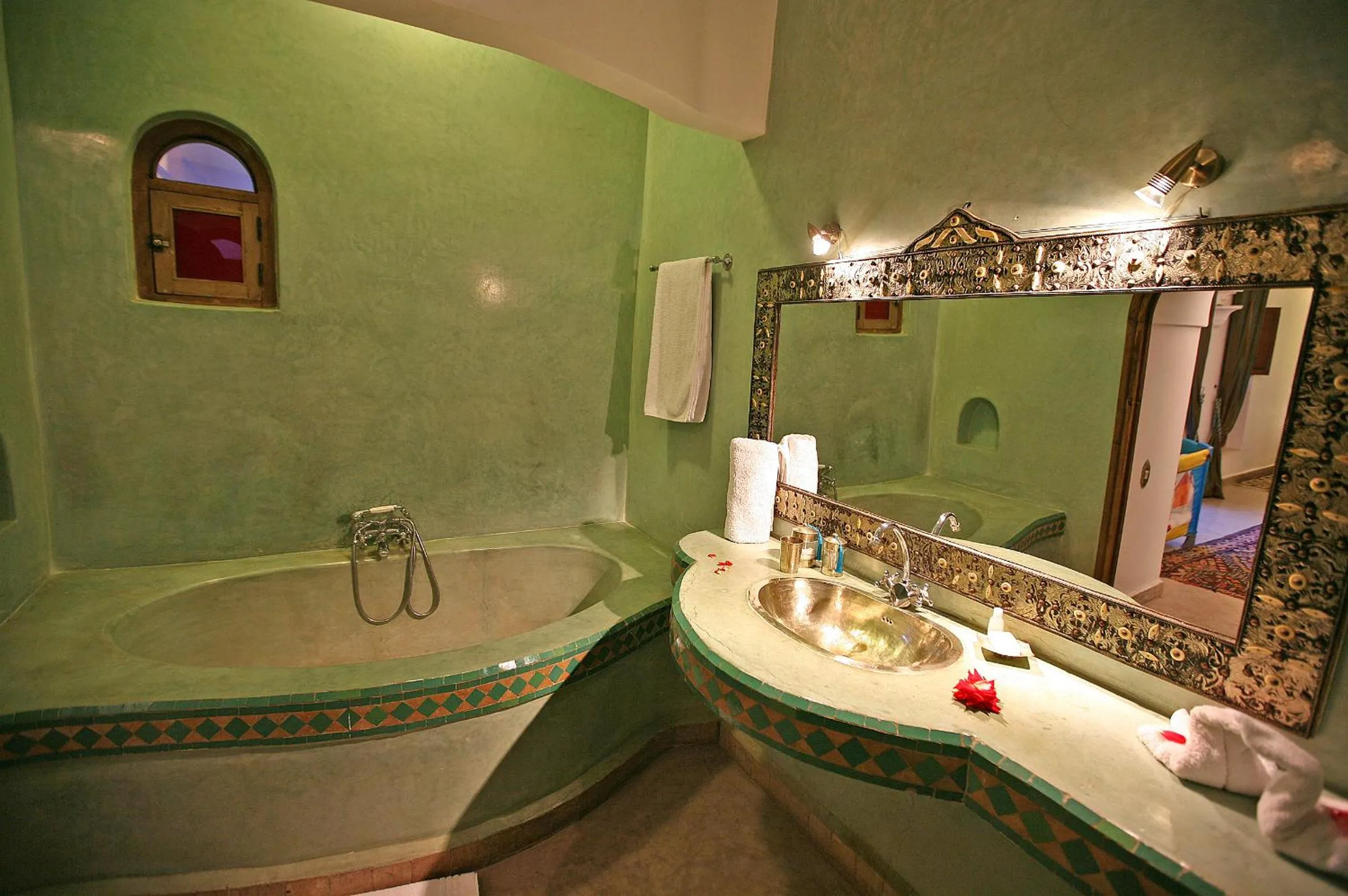 Bathroom in Riad Laora By La Siredrah