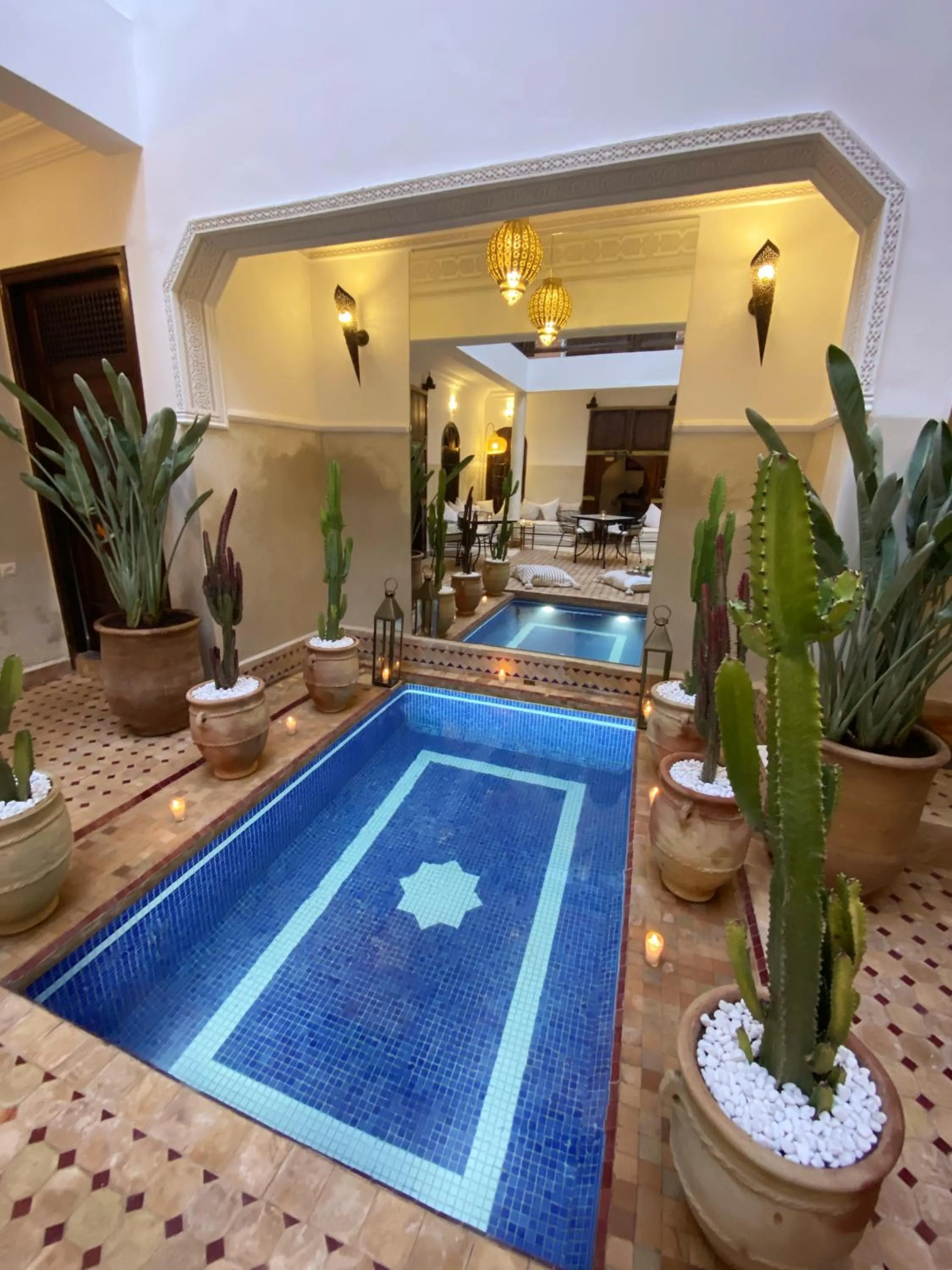 Swimming pool in Riad Laora By La Siredrah