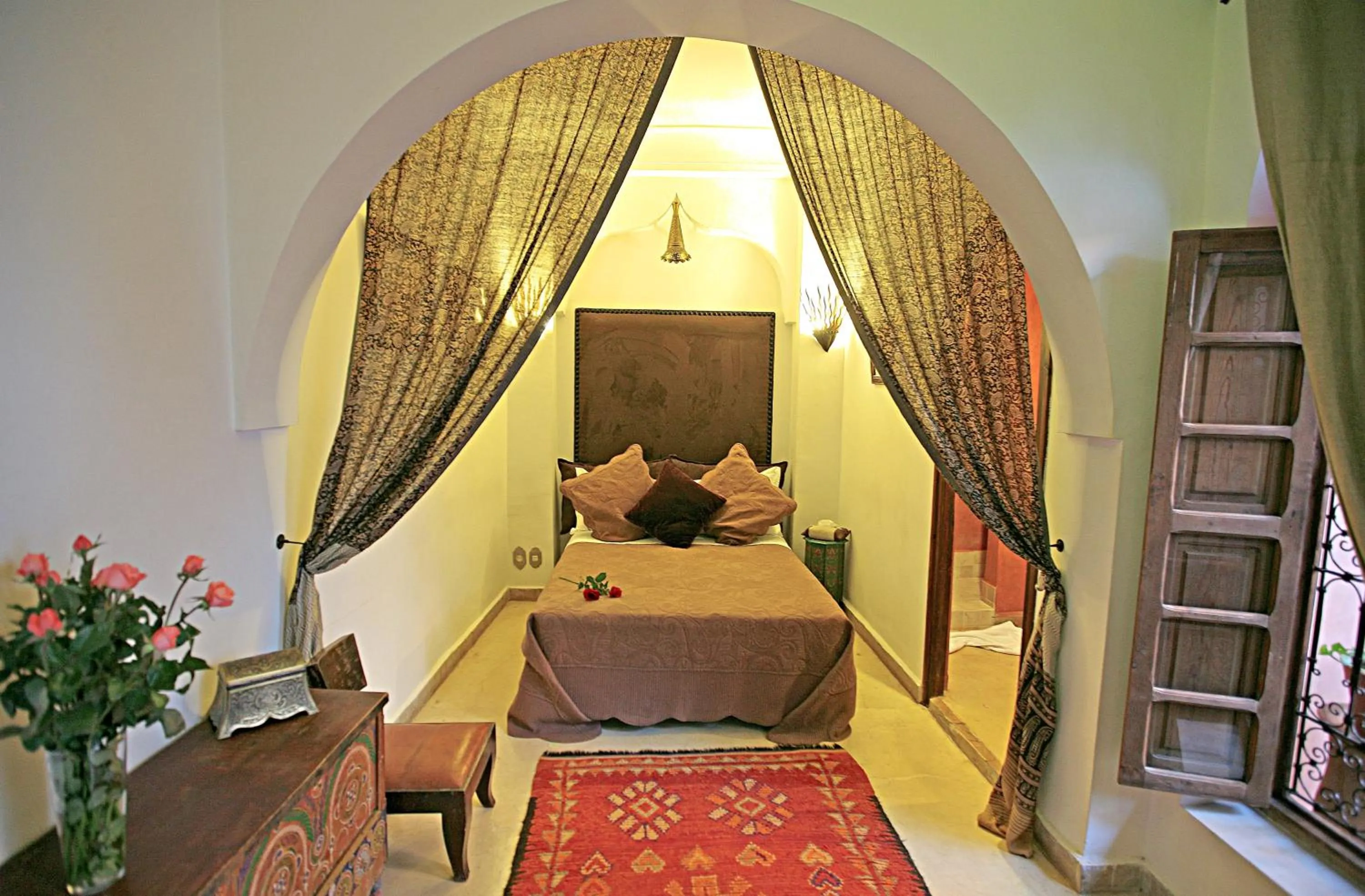 Photo of the whole room in Riad Laora By La Siredrah