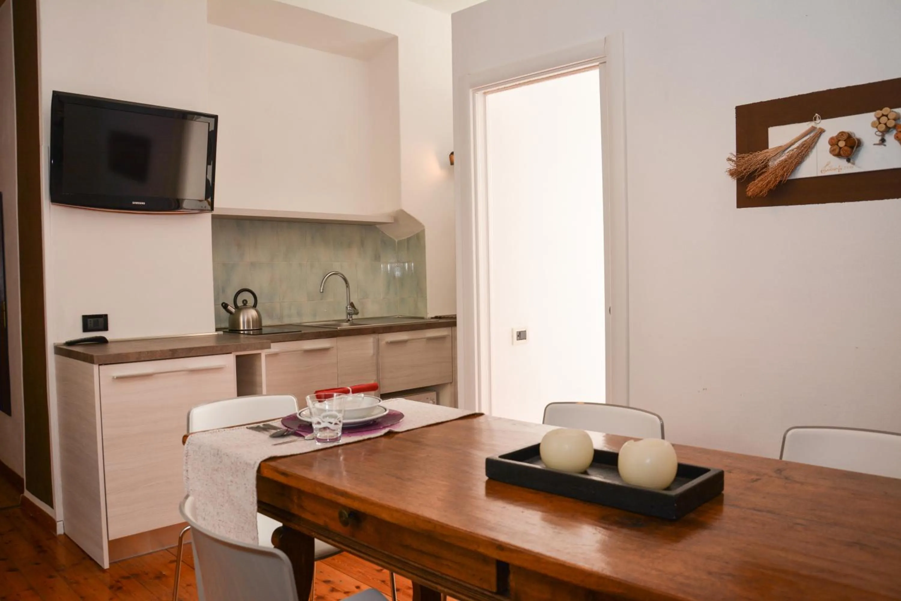 Dining area in Sembenini Palace