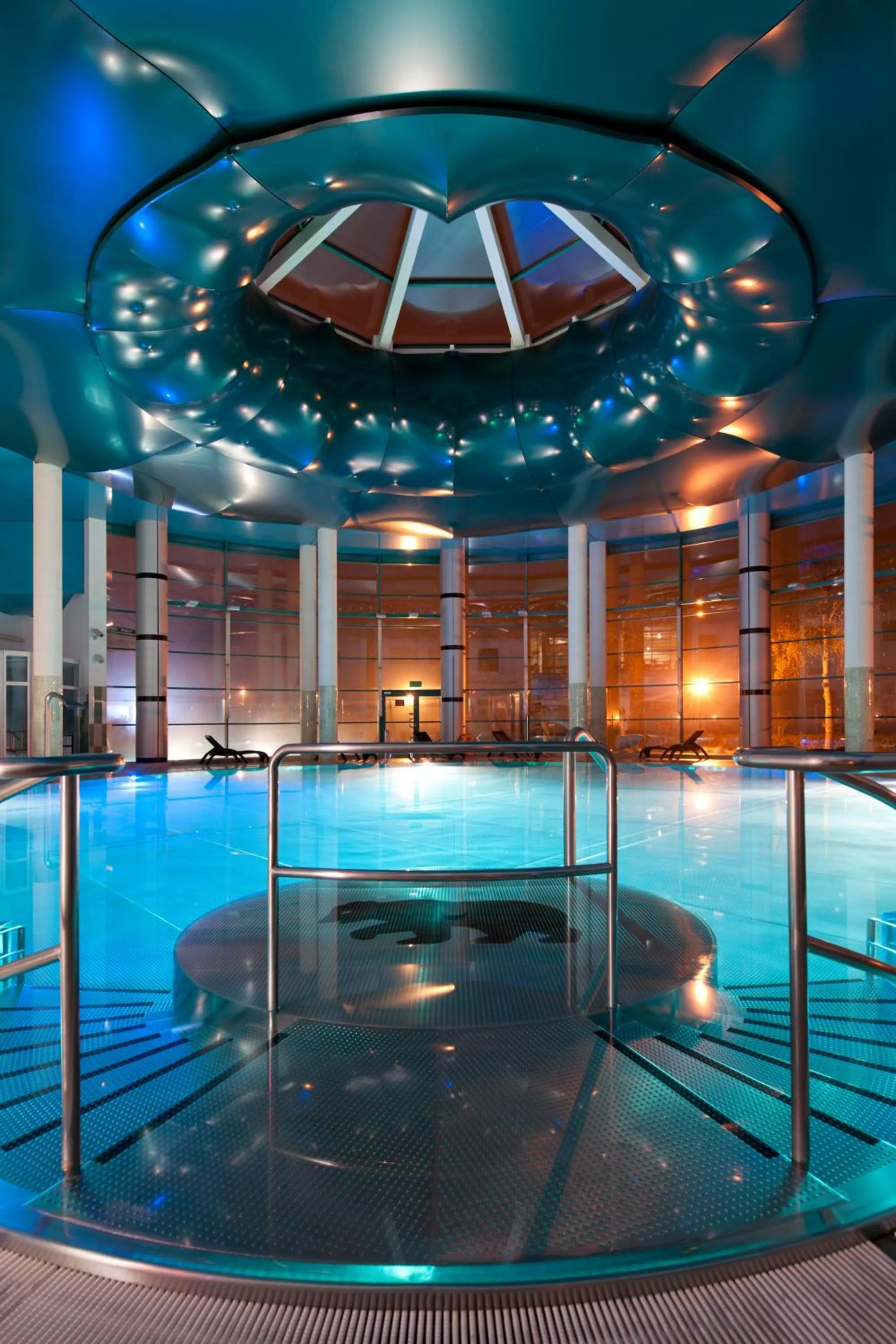 Swimming pool in Klinika Uzdrowiskowa "Pod Tezniami''