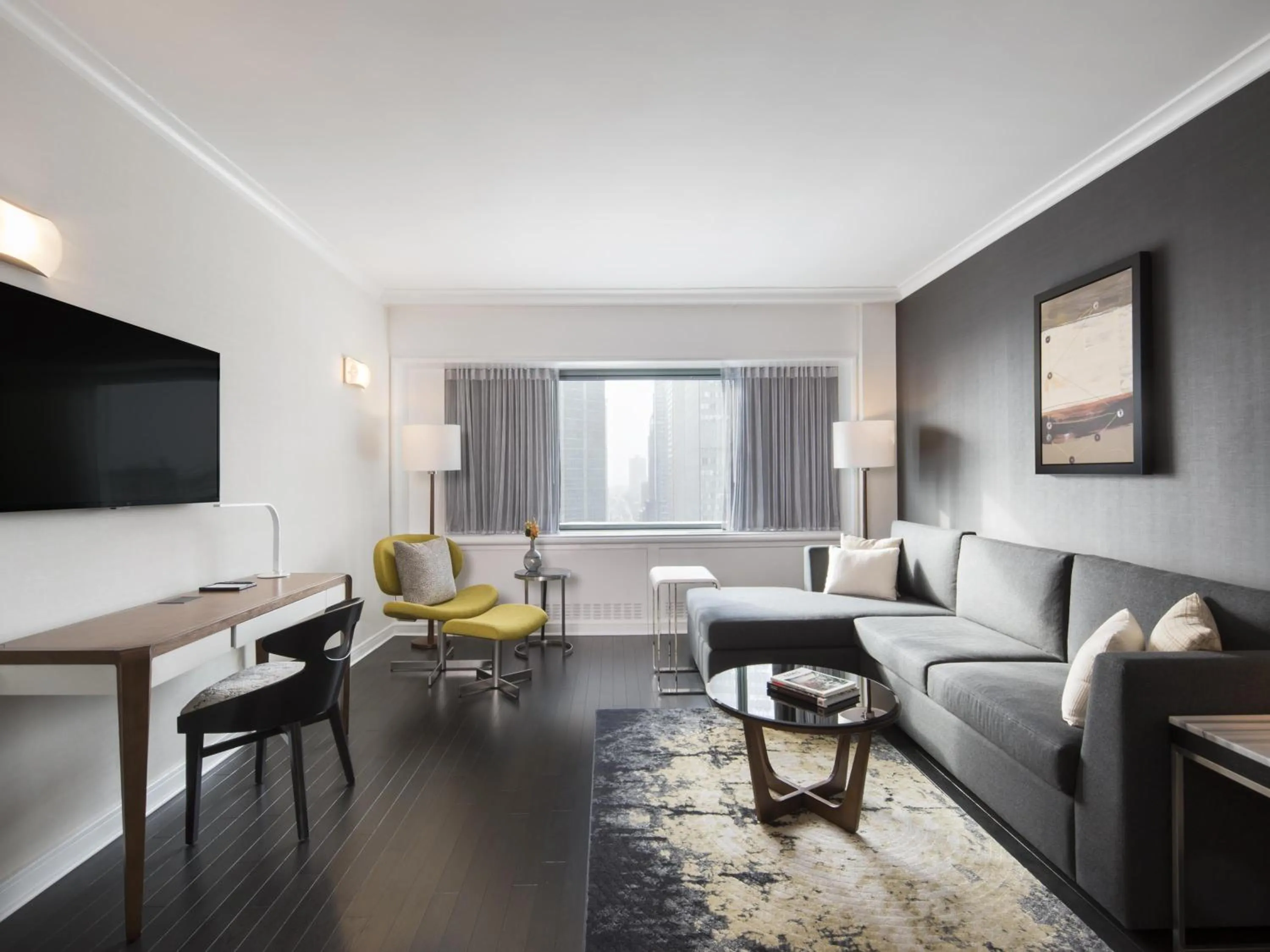 Bedroom in Fairmont The Queen Elizabeth