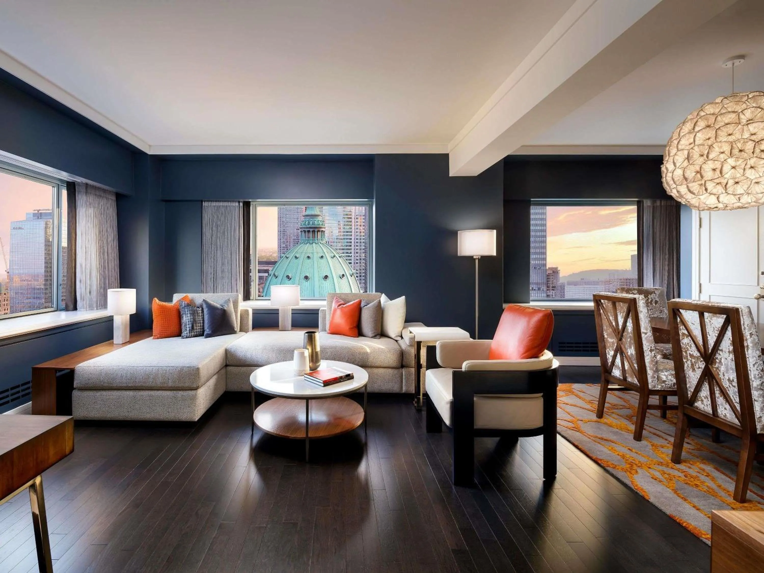 Photo of the whole room in Fairmont The Queen Elizabeth