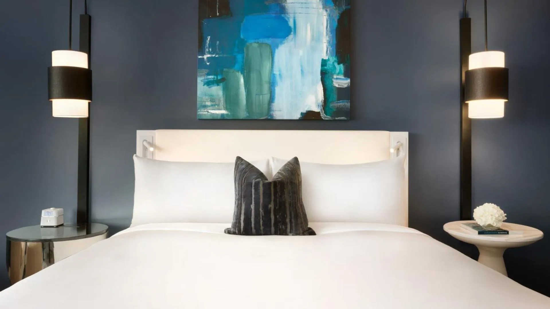 Bed in Fairmont The Queen Elizabeth