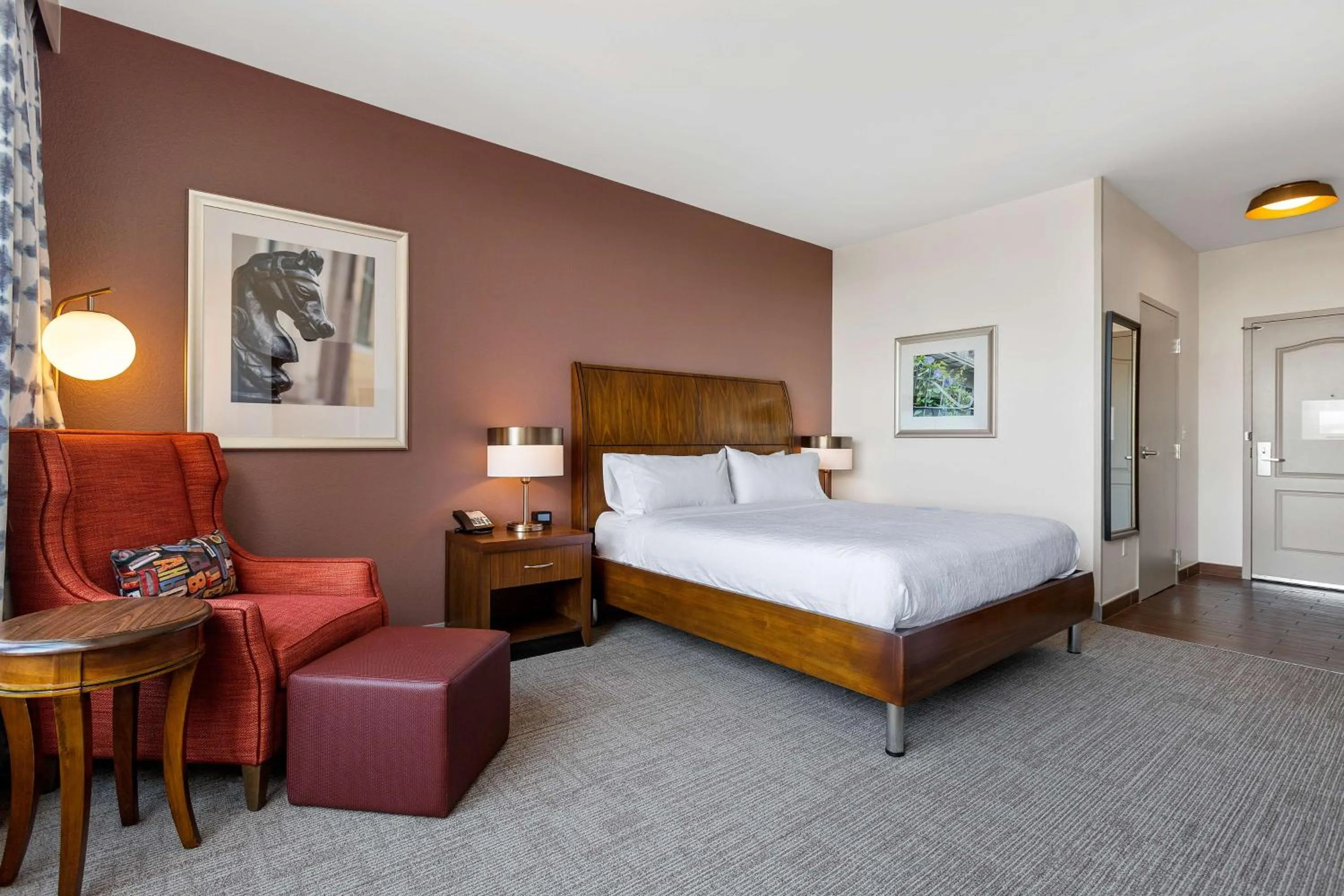 Bed in Hilton Garden Inn New Orleans French Quarter/CBD