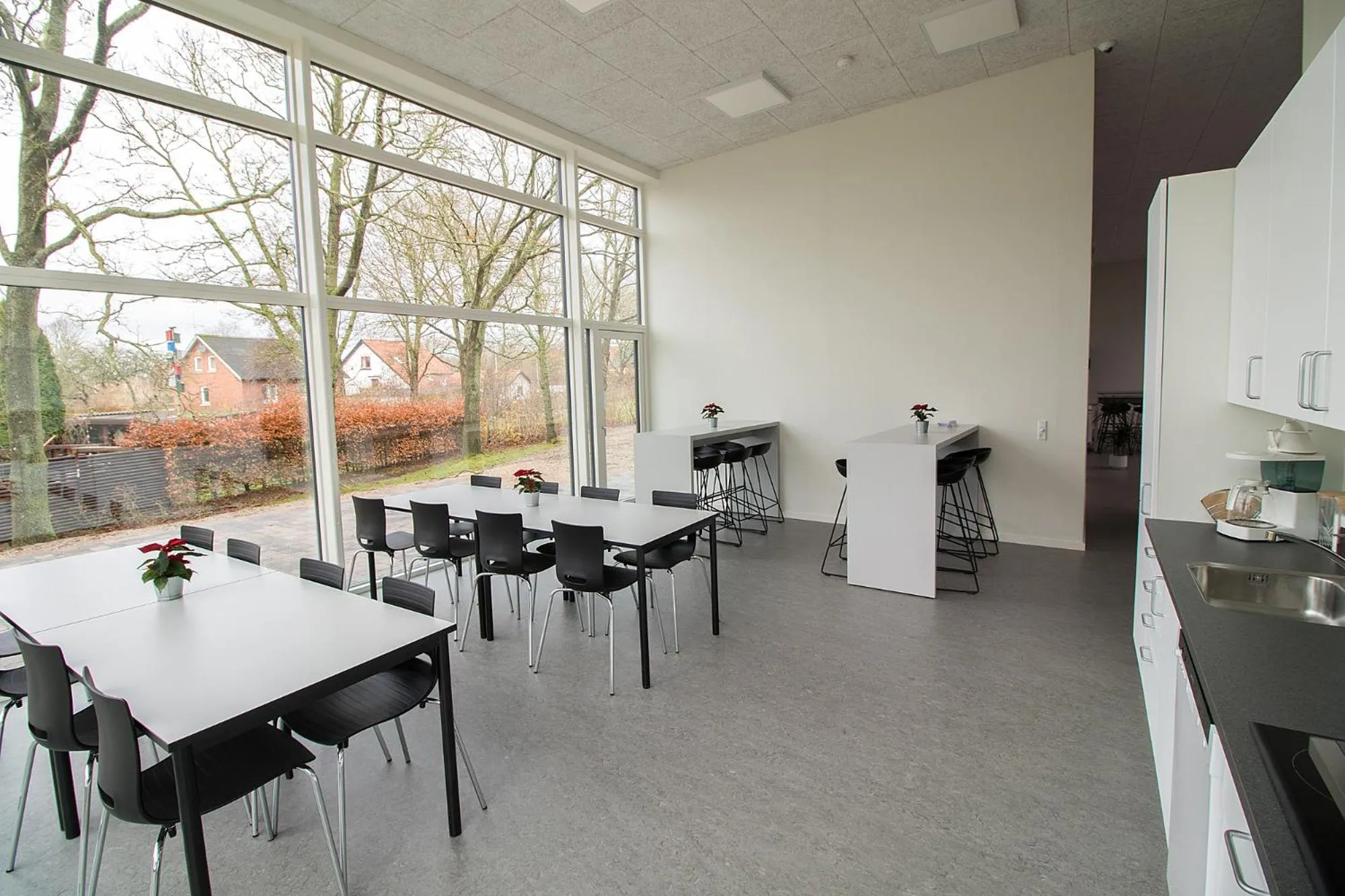 Kitchen or kitchenette in Hostel Brønderslev